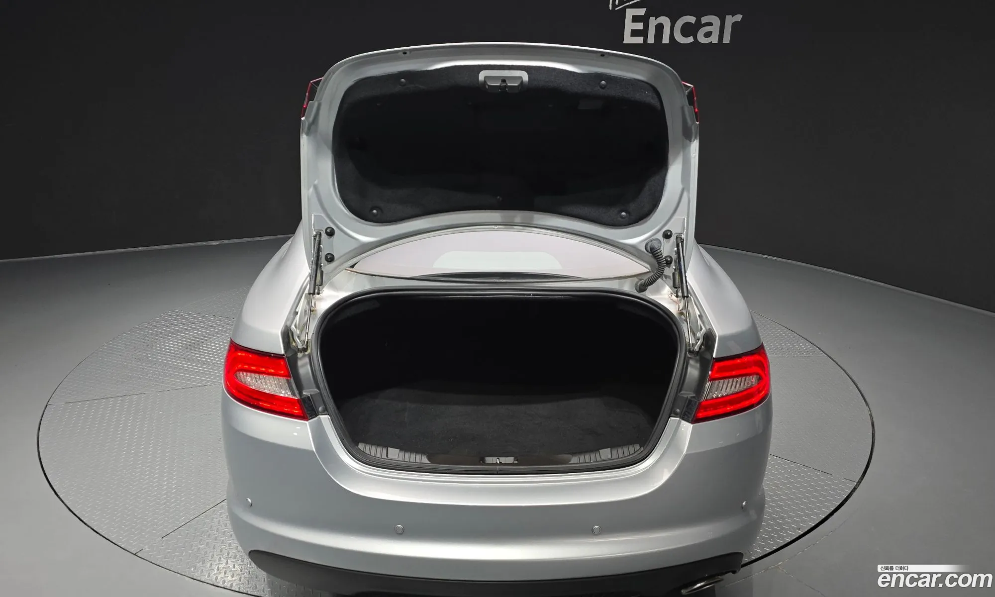 Jaguar XF 2014 — 19