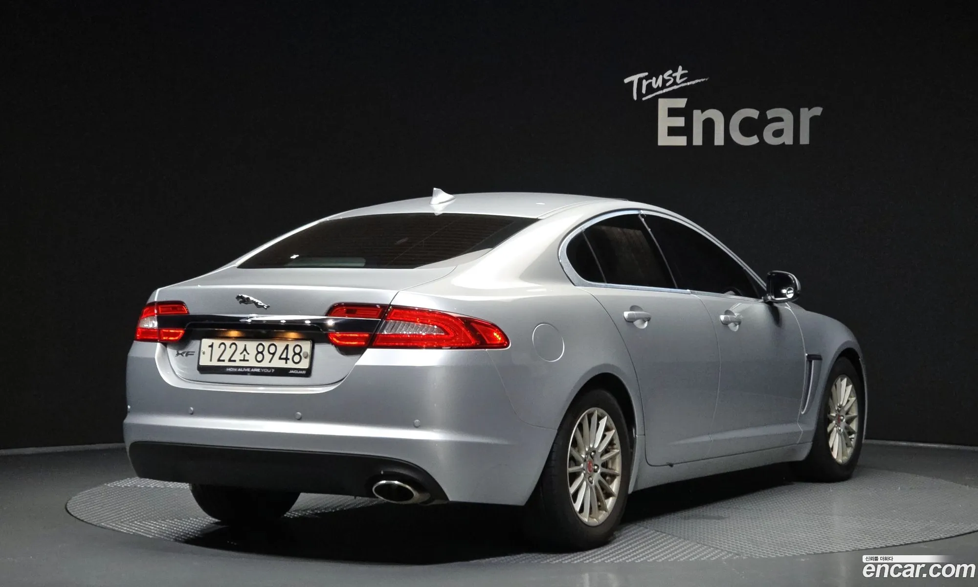 Jaguar XF 2014 — 9
