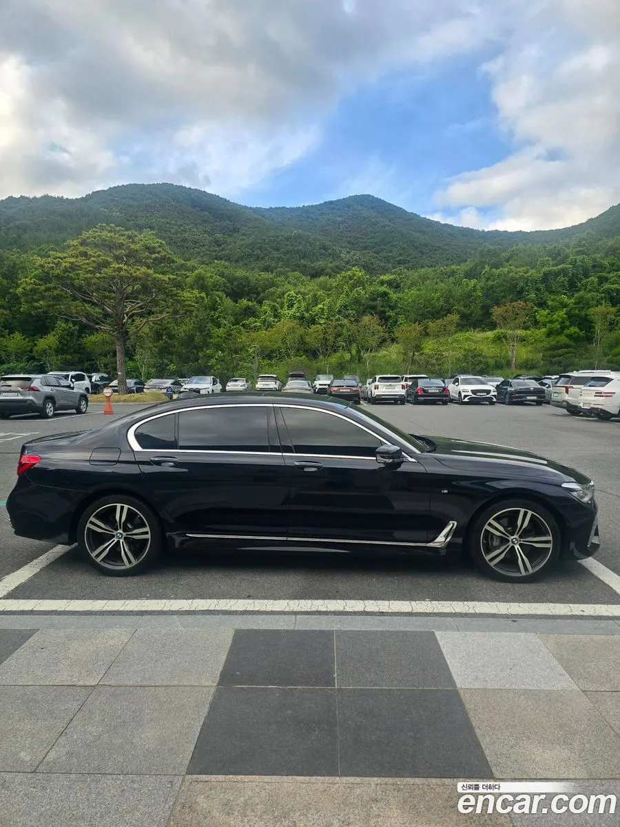 BMW 7 Series 2019 — 7