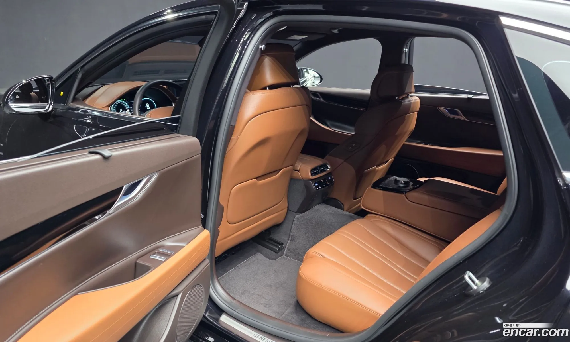 Genesis G80 2023 KMTGB41CDRU226020 — 12