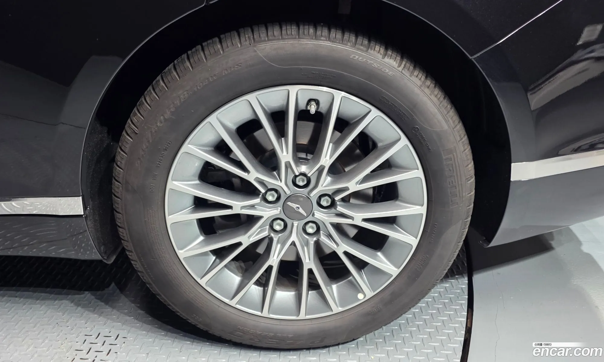 Genesis G80 2023 KMTGB41CDRU226020 — 24