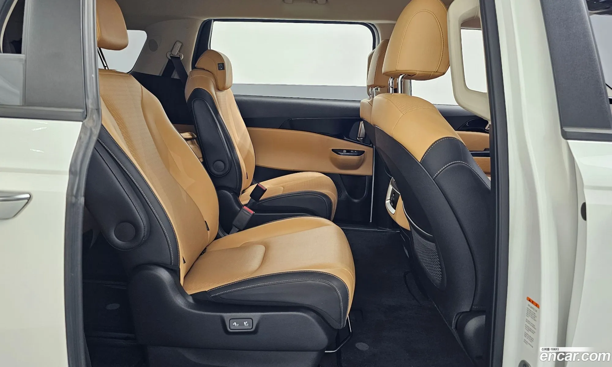 Kia Carnival 2021 KNANB81BBNS135118 — 11