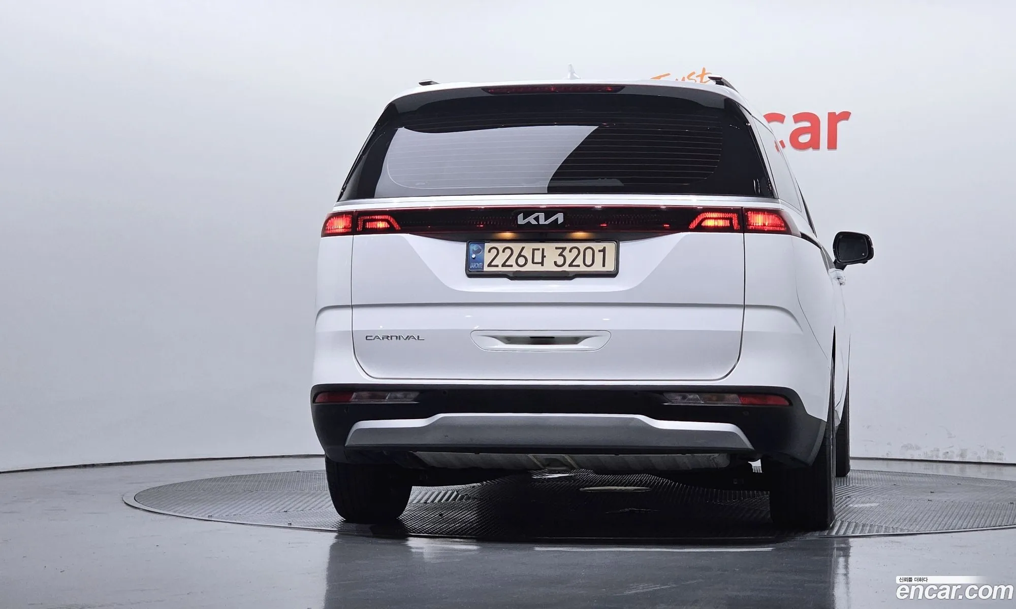 Kia Carnival 2021 KNANB81BBNS135118 — 3