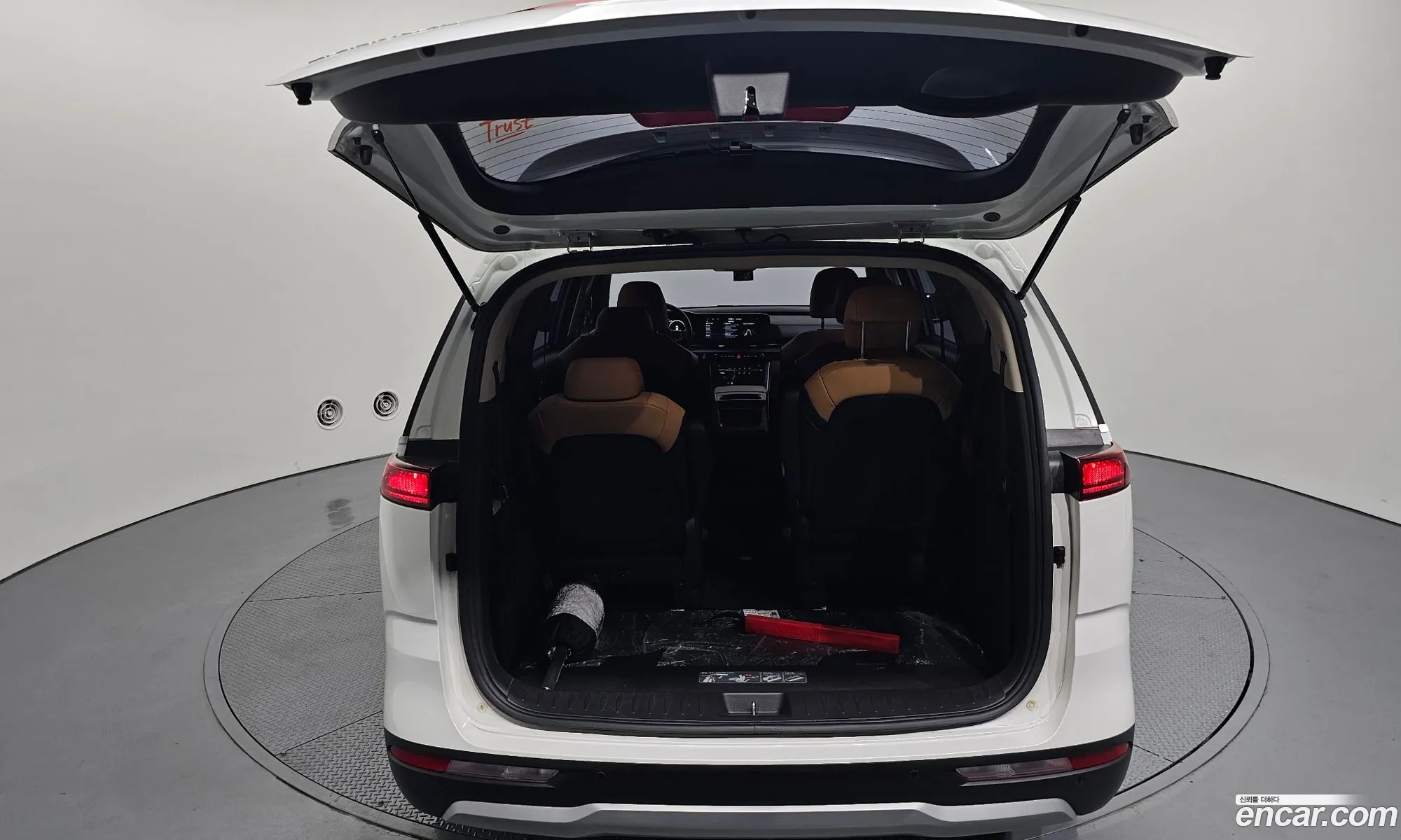 Kia Carnival 2021 KNANB81BBNS135118 — 12