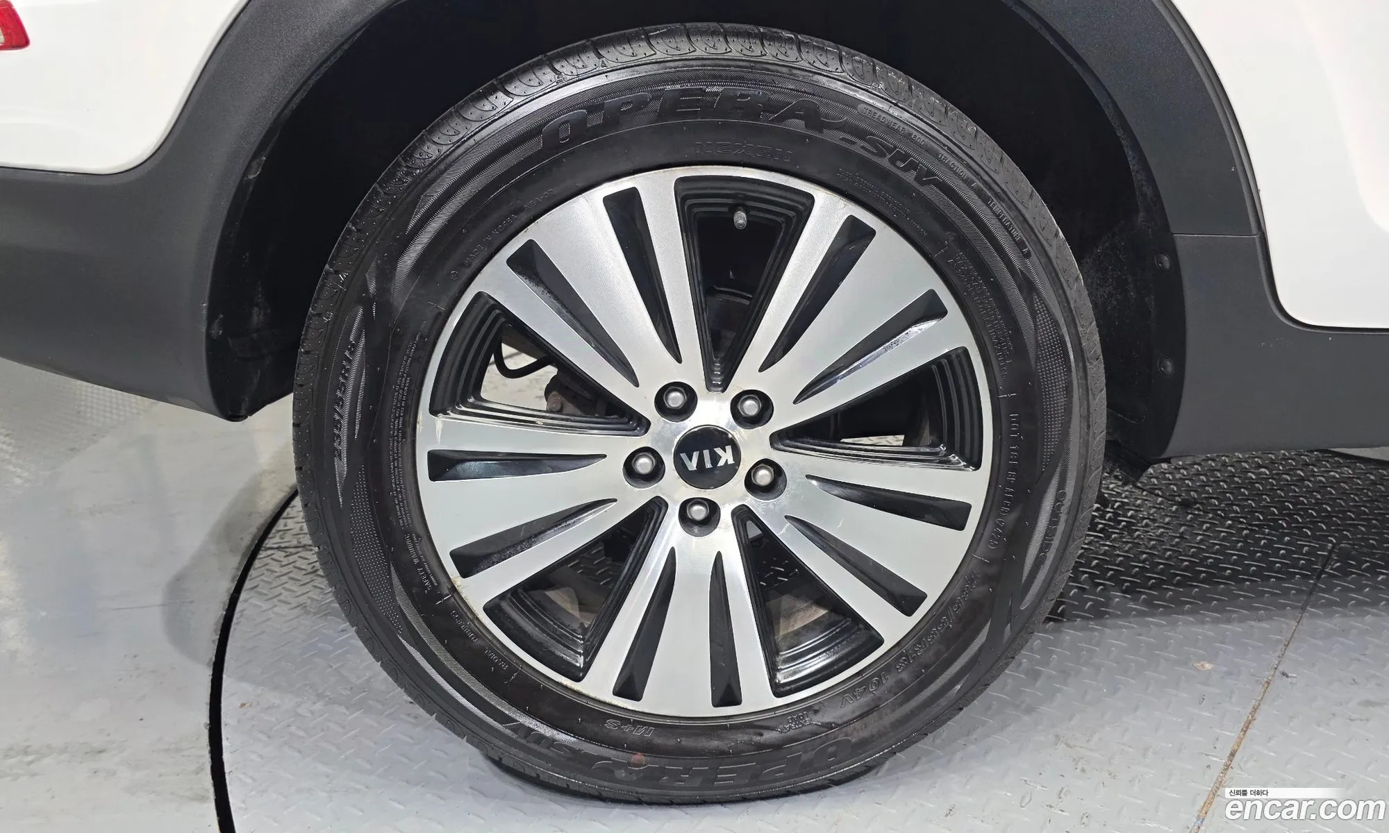 Kia Sportage R 2014 — 23
