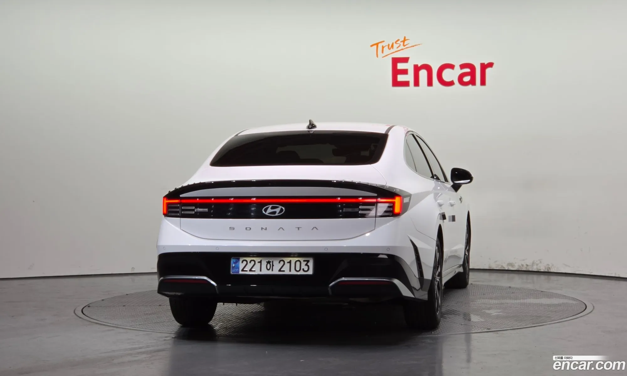 Hyundai Sonata the Edge 2023 — 4