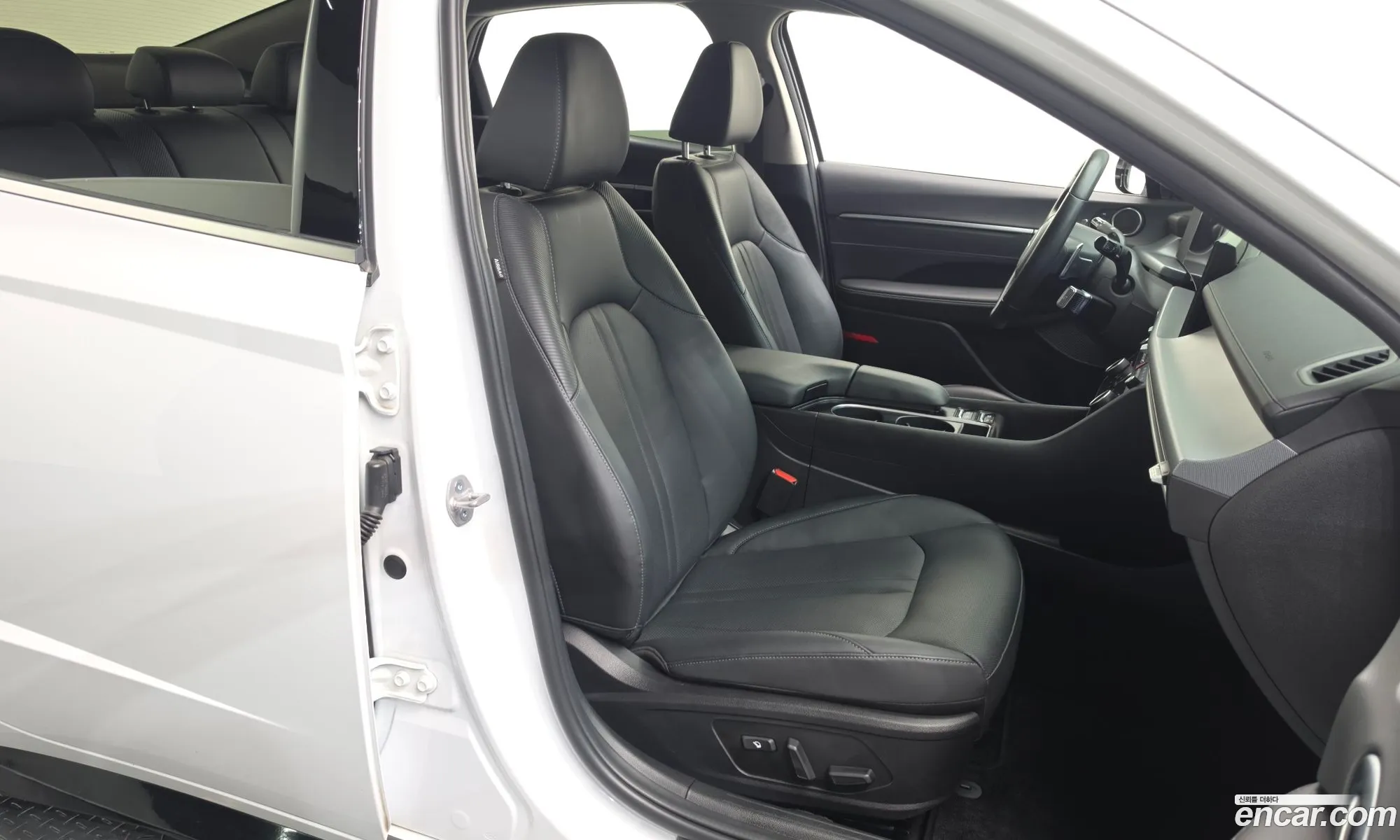 Hyundai Sonata the Edge 2023 — 9