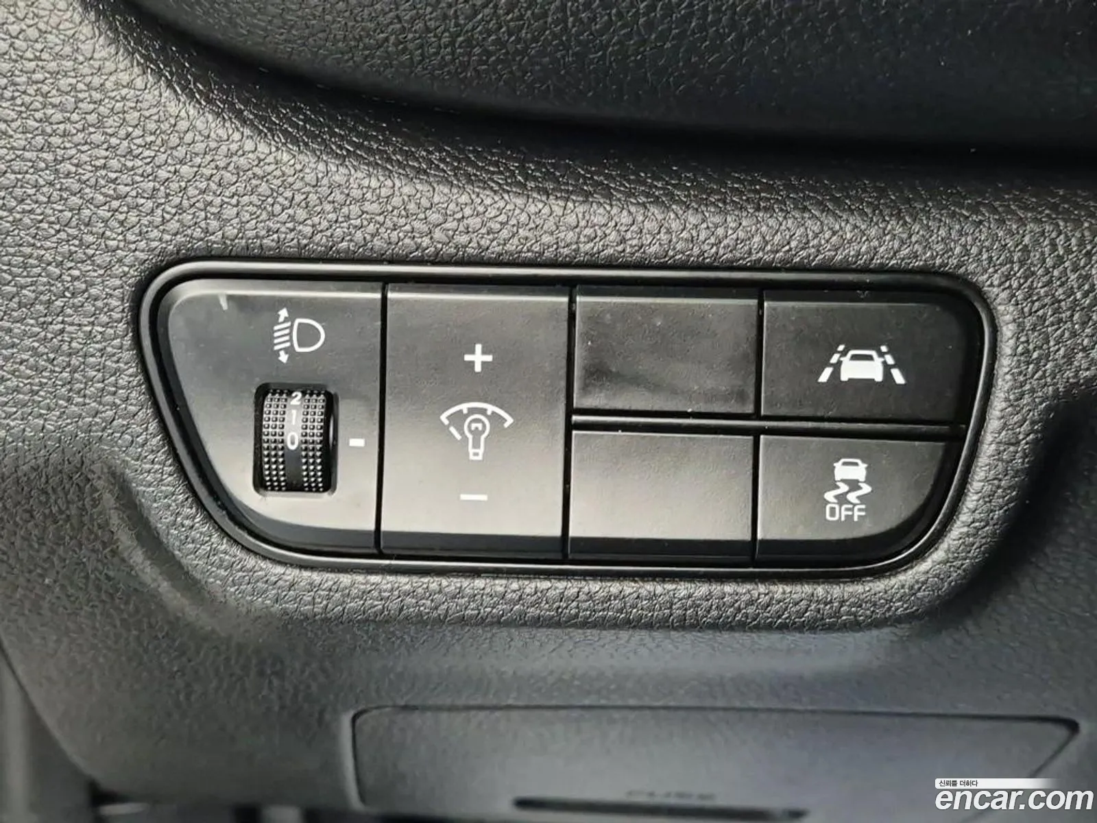 Kia Seltos 2022 — 17