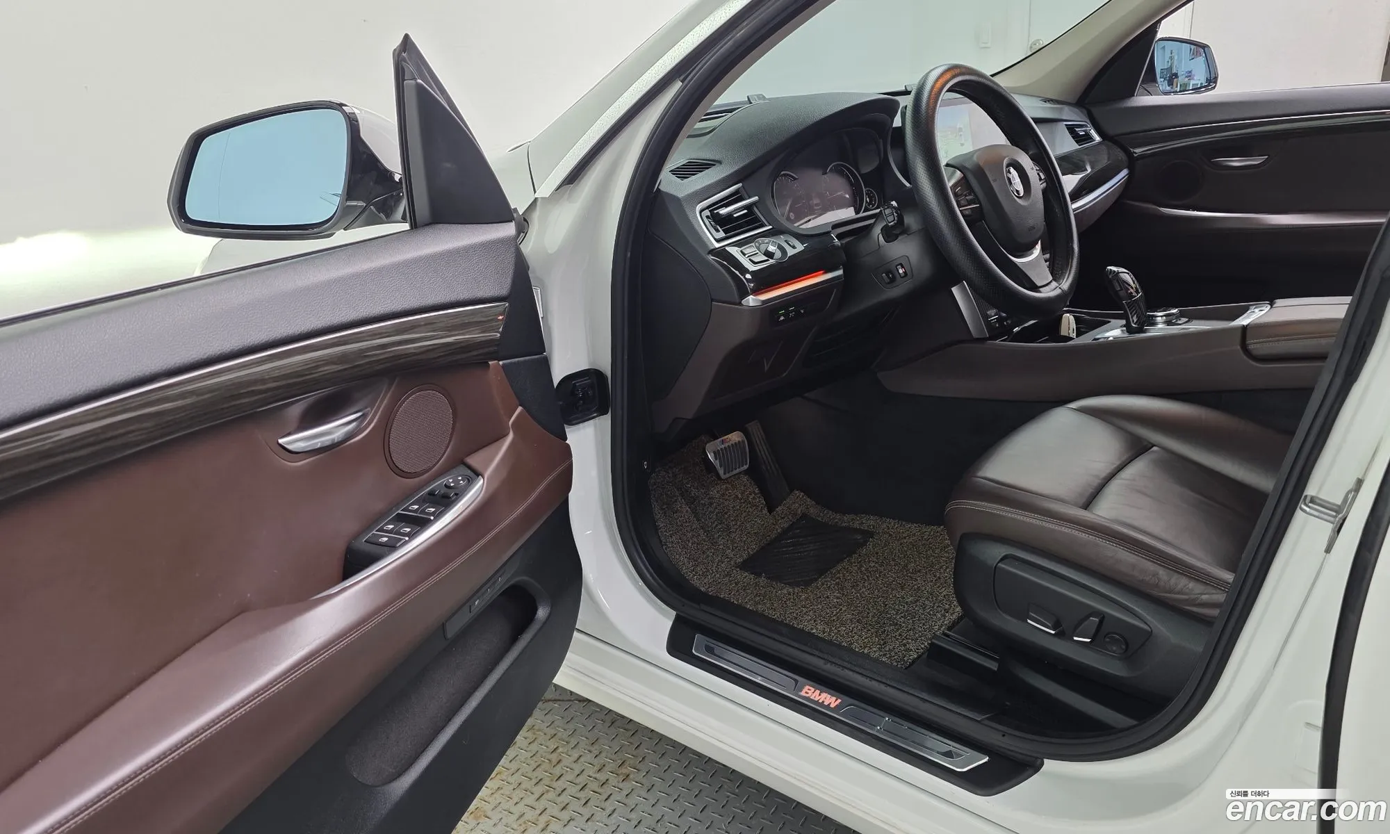 BMW 5 Series GT 2016 WBA5N2101GG267776 — 12