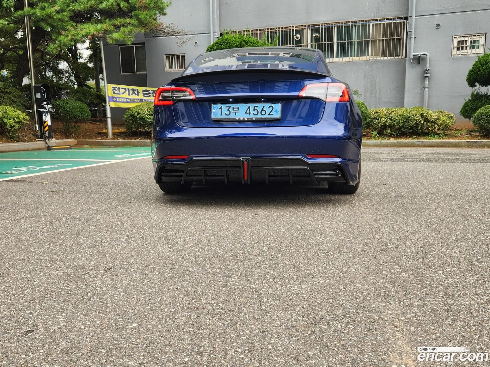 Tesla Model 3 2022 — 10