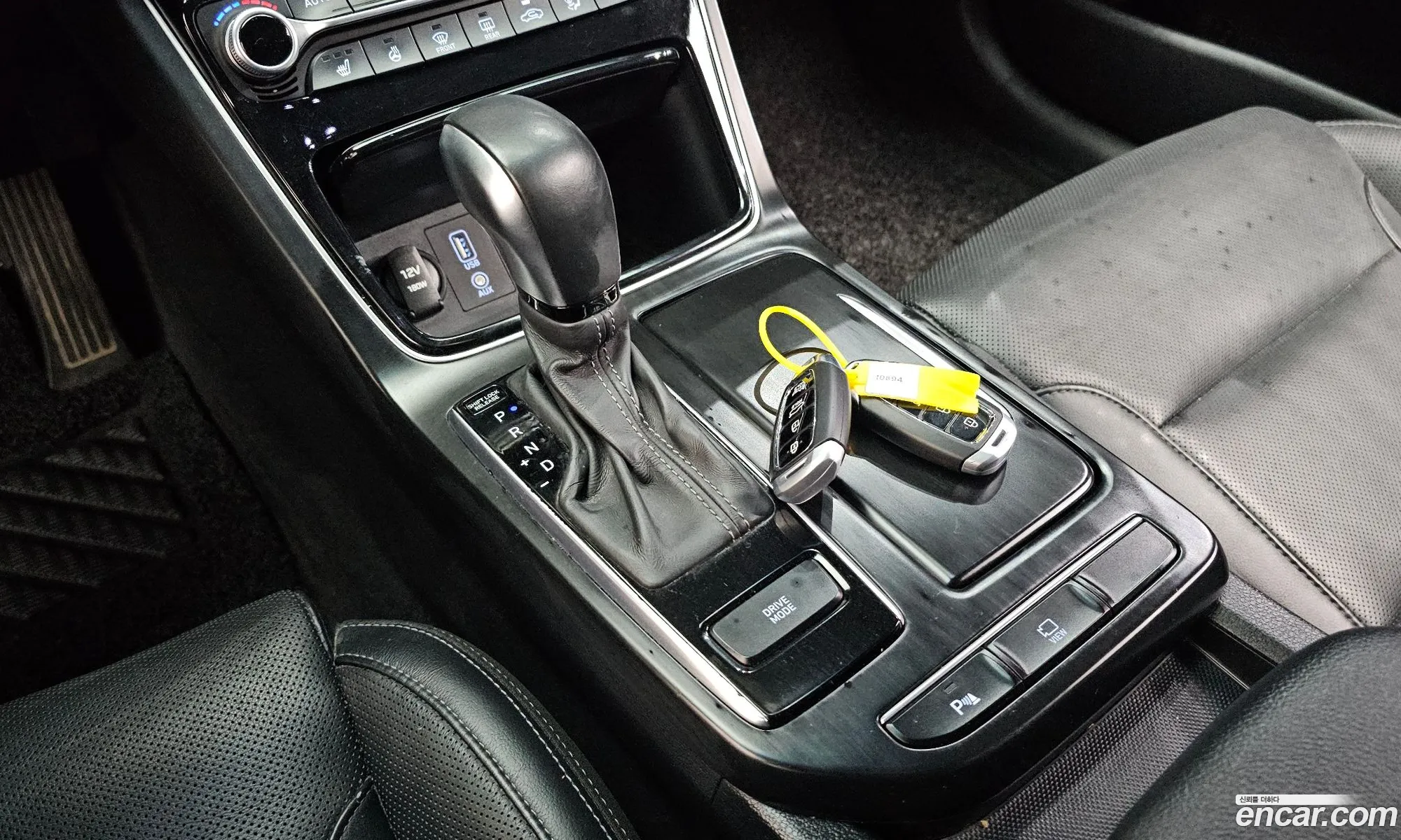 Hyundai Grandeur IG 2018 KMHF141CBKA180655 — 14