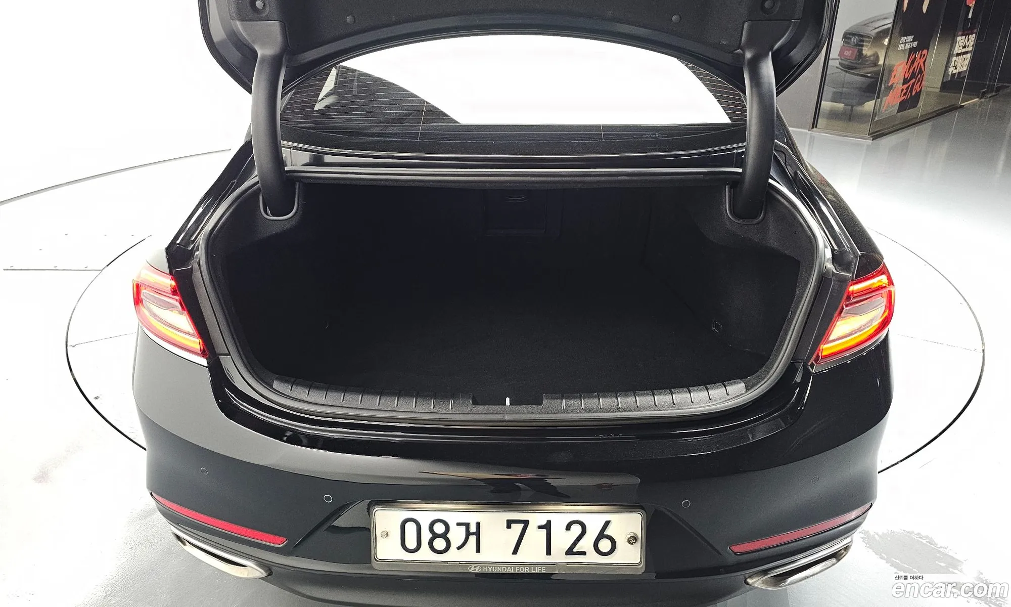 Hyundai Grandeur IG 2018 KMHF141CBKA180655 — 27
