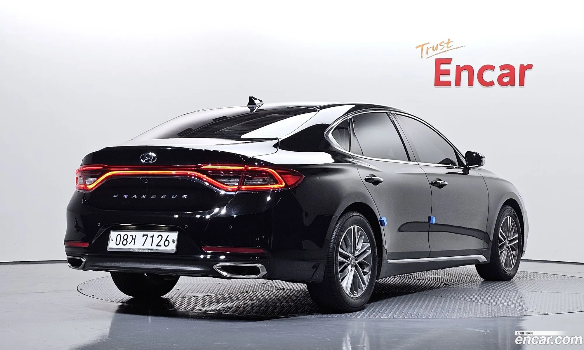 Hyundai Grandeur IG 2018 KMHF141CBKA180655 — 13
