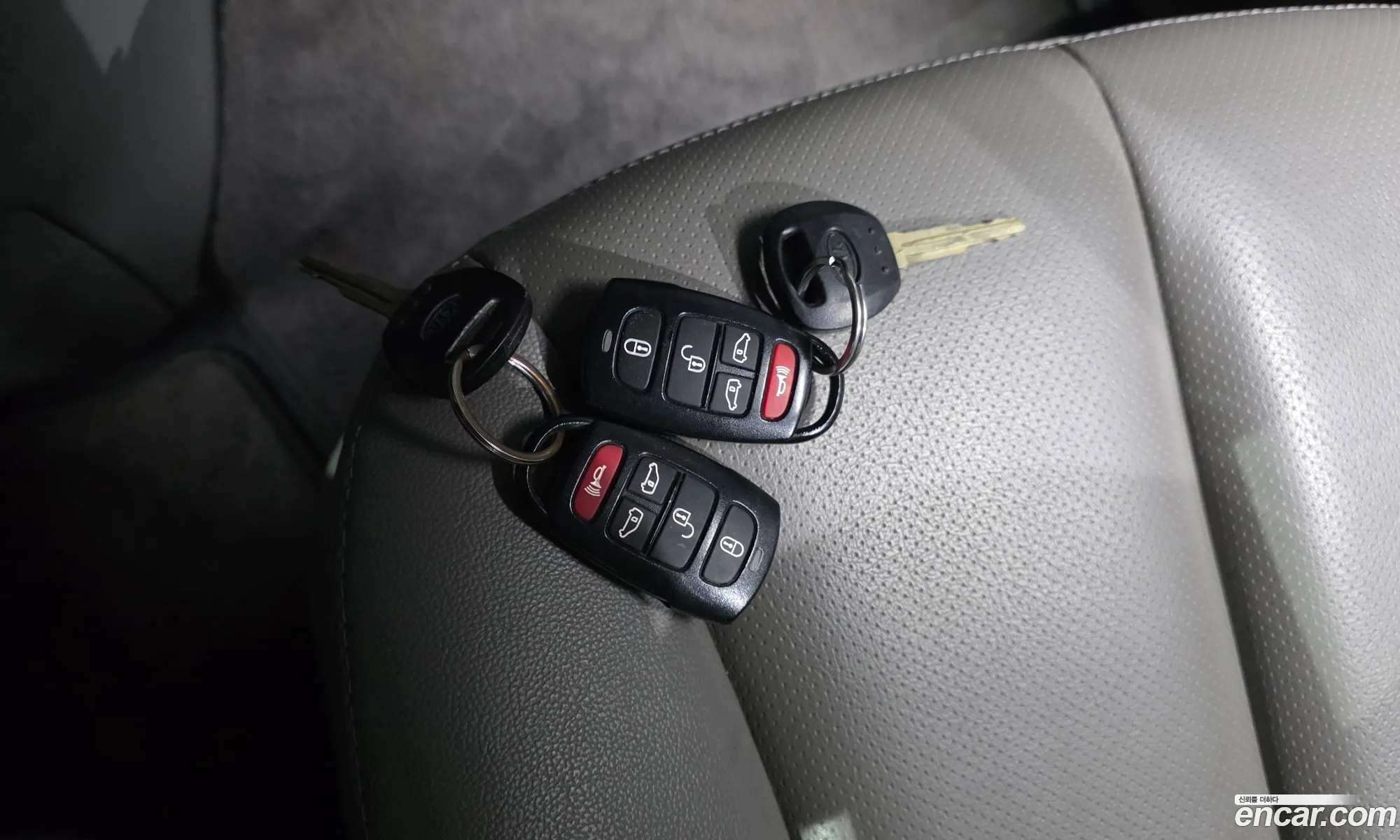 Kia Carnival R 2012 KNHMD376BDS509761 — 7