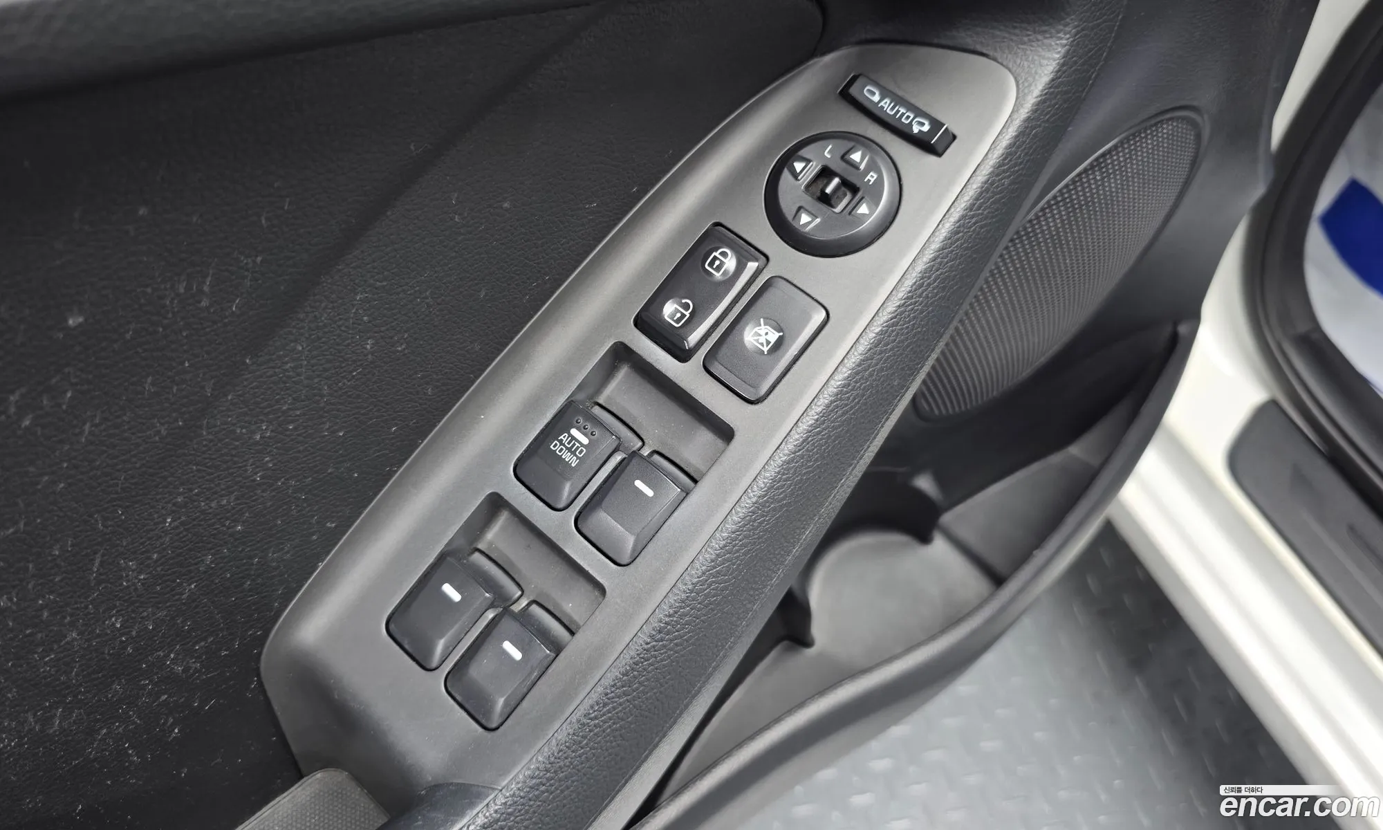 Kia K3 2016 KNAFK412BHA695747 — 17