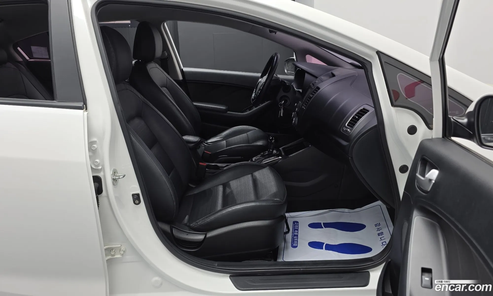 Kia K3 2016 KNAFK412BHA695747 — 7