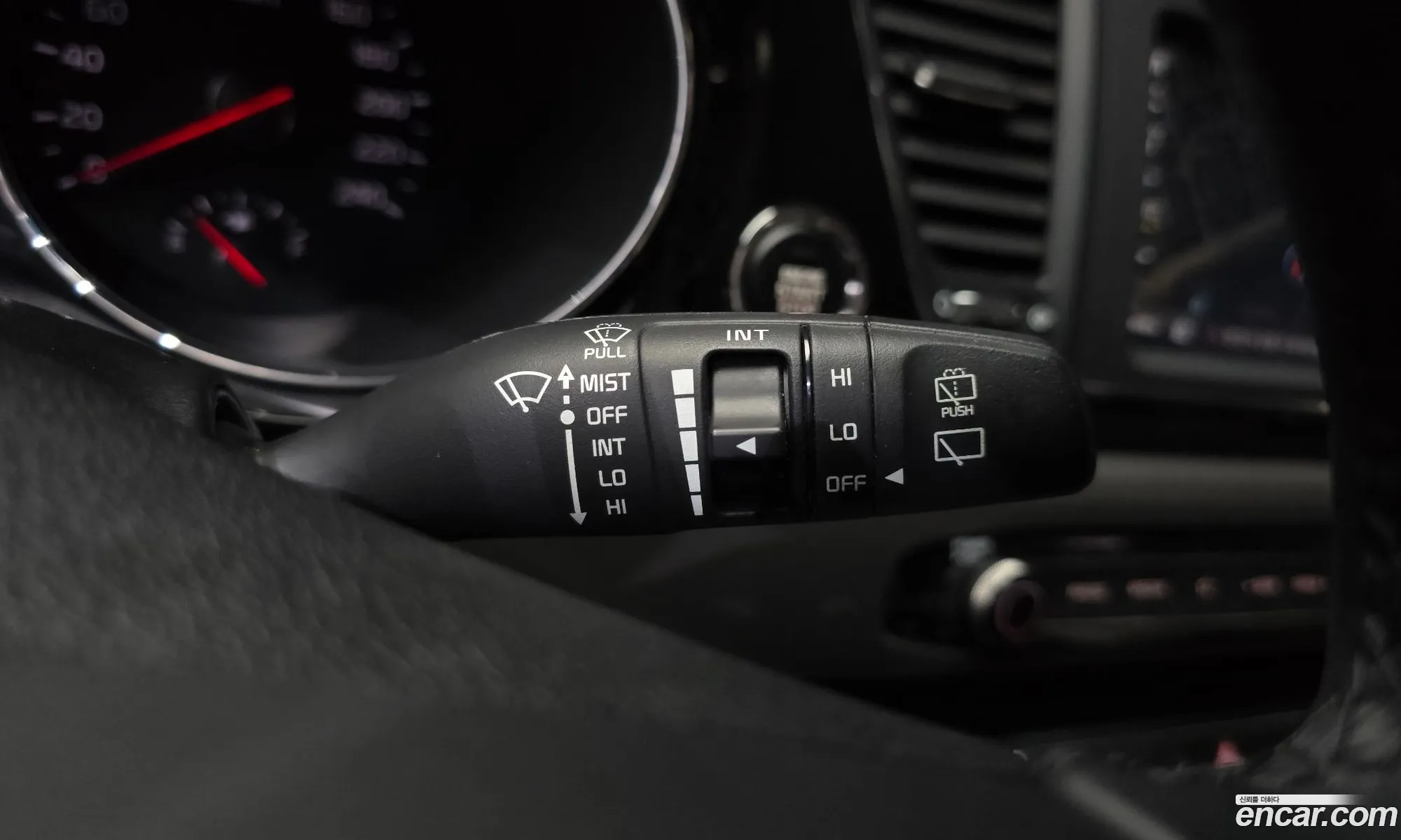 Kia Carnival 2018 KNAMC81ABJS425302 — 30