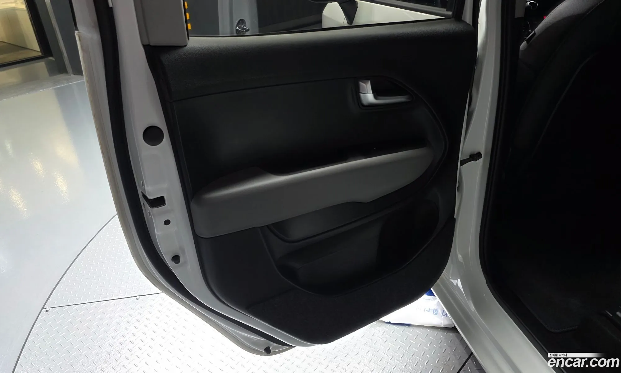 Kia Kia Ray 2024 — 24