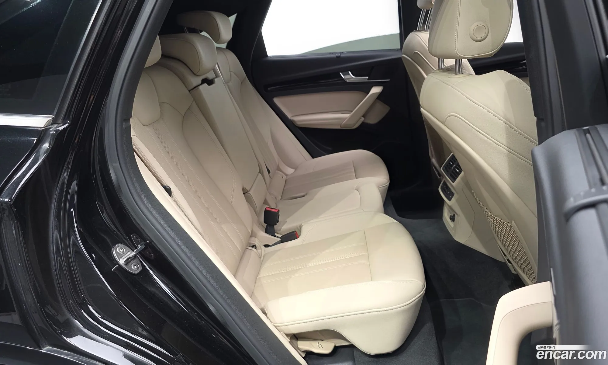 Audi Q5 2024 WAUZZZFY2R2000594 — 12