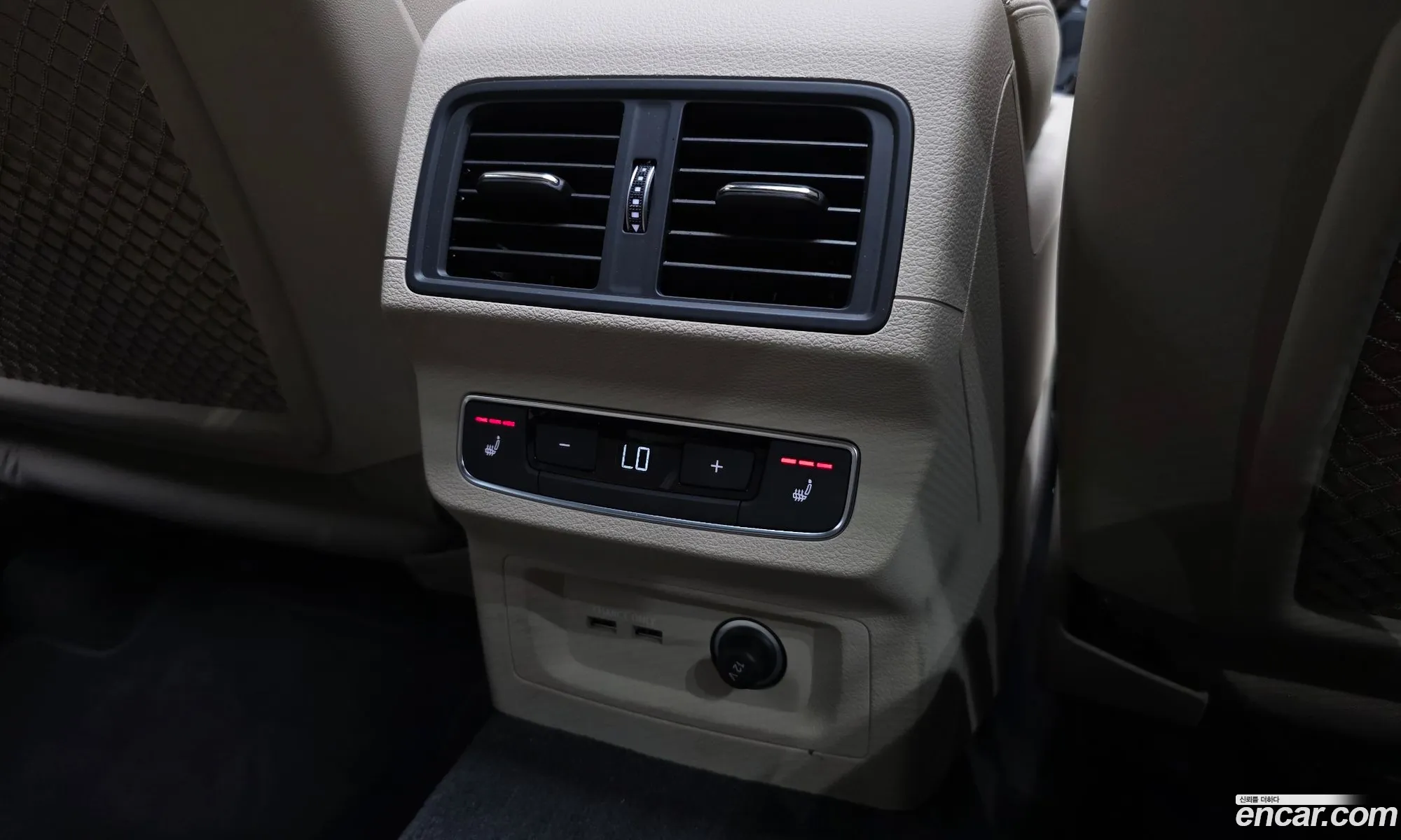 Audi Q5 2024 WAUZZZFY2R2000594 — 4