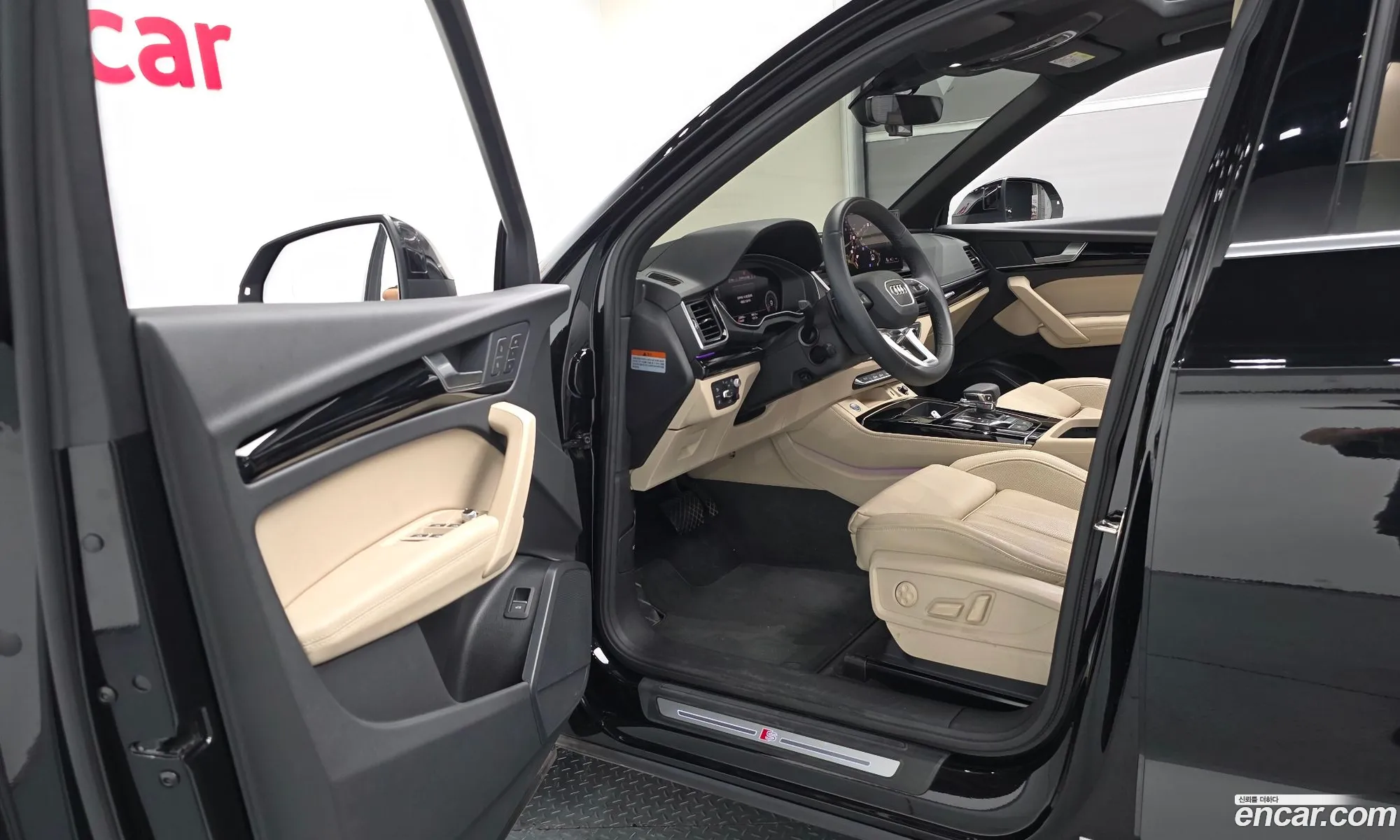 Audi Q5 2024 WAUZZZFY2R2000594 — 16