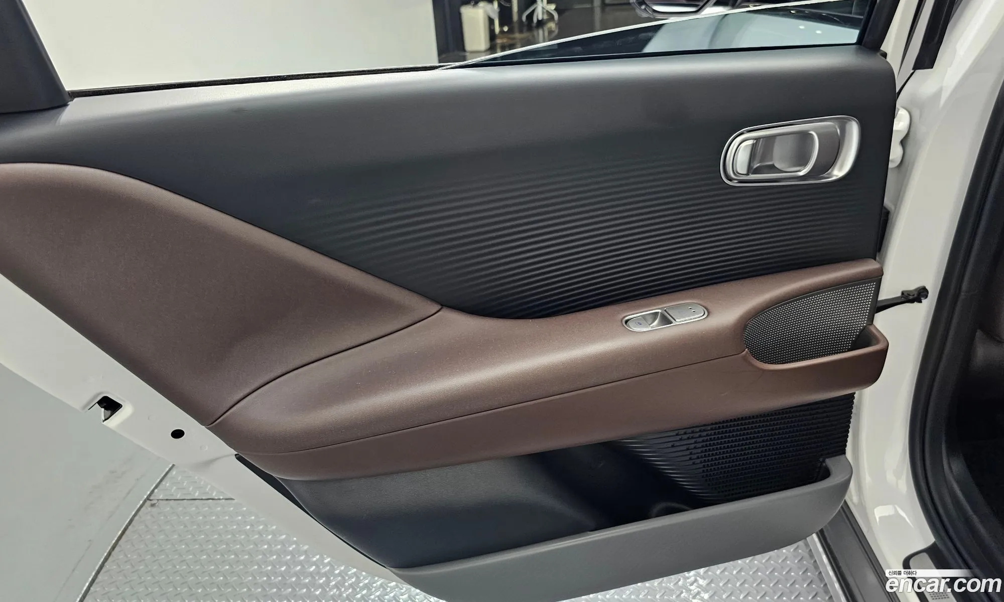 Hyundai Ioniq 6 2022 KMHM541CPPA004601 — 30