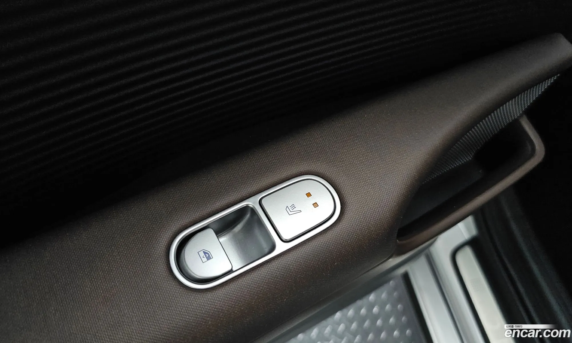 Hyundai Ioniq 6 2022 KMHM541CPPA004601 — 4