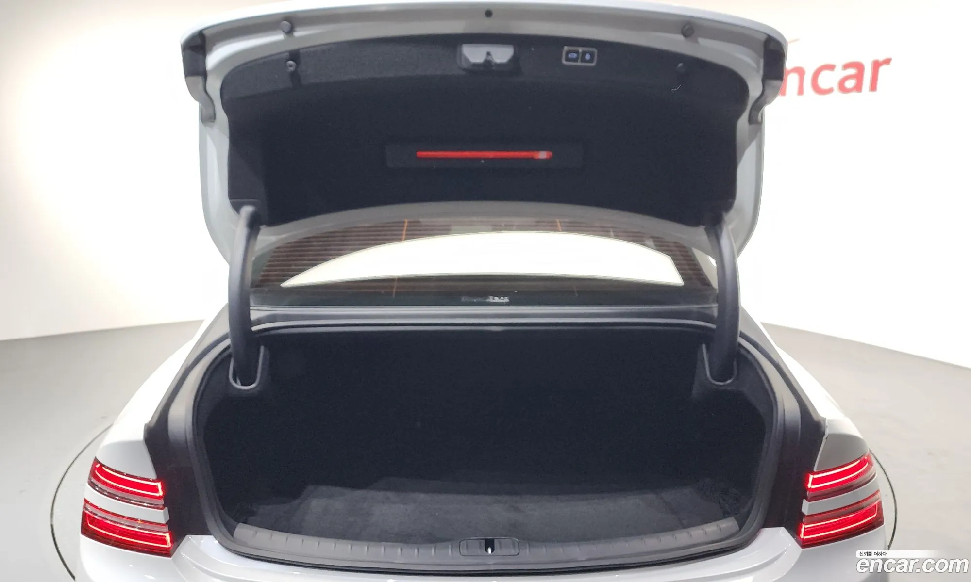 Genesis G80 2020 KMTGB41CBMU031825 — 35