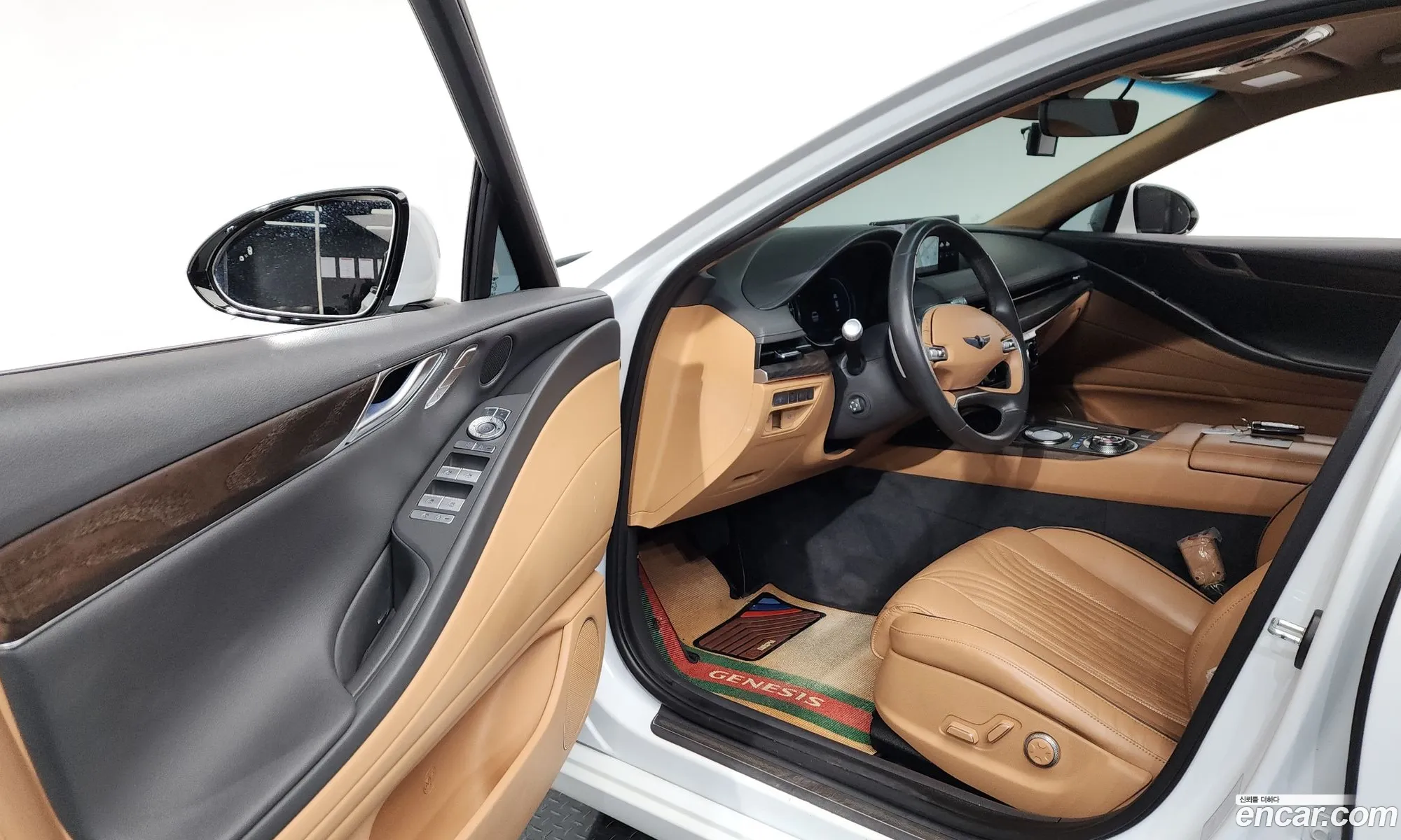 Genesis G80 2020 KMTGB41CBMU031825 — 24