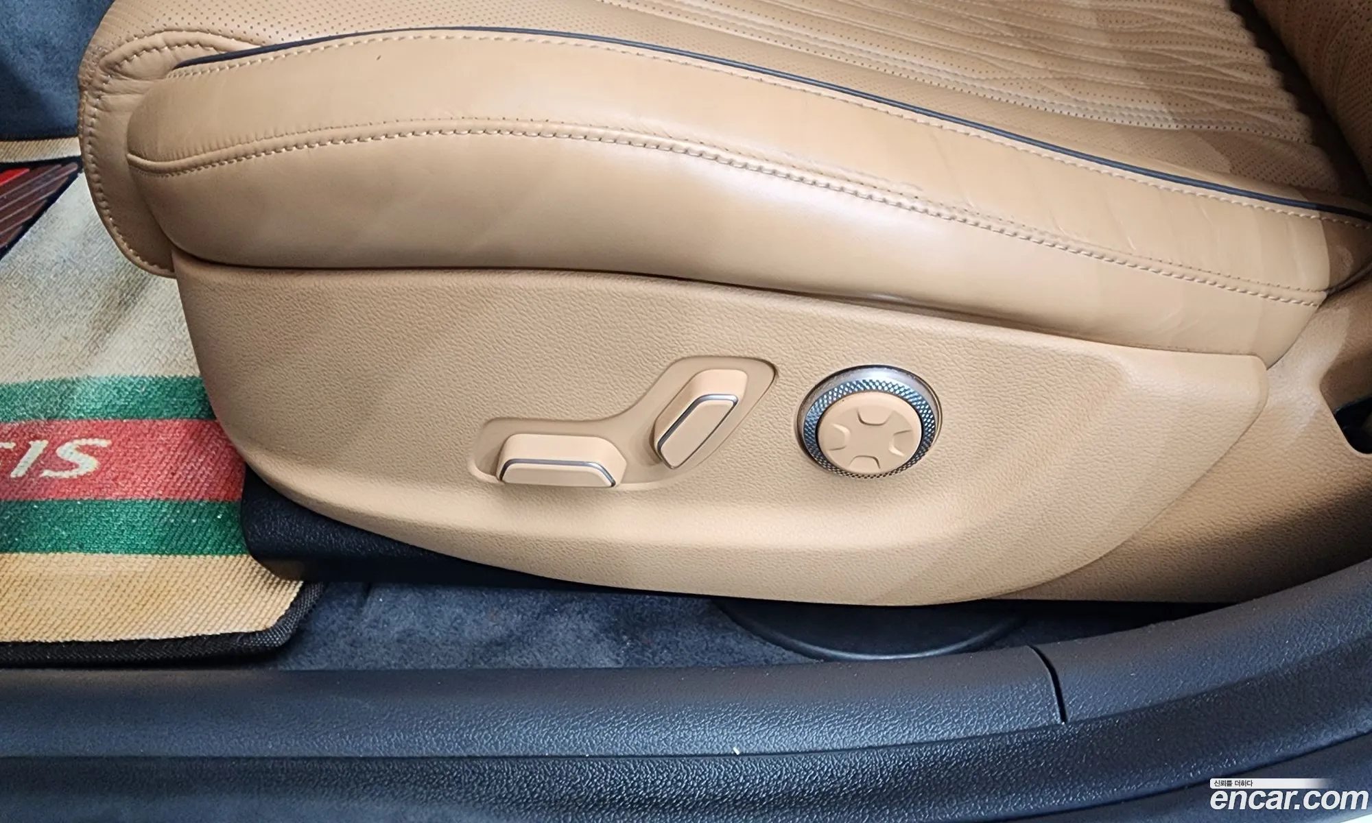 Genesis G80 2020 KMTGB41CBMU031825 — 27