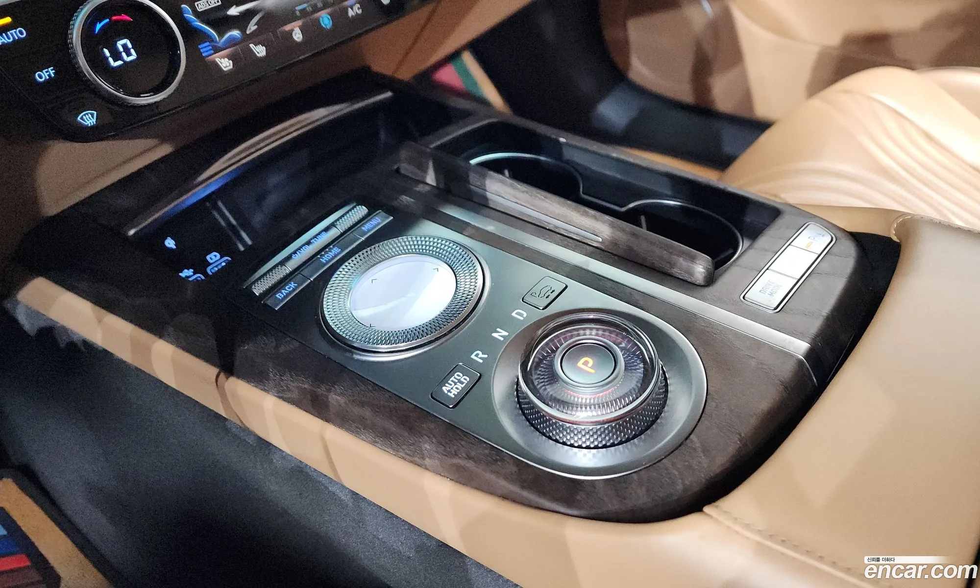 Genesis G80 2020 KMTGB41CBMU031825 — 23