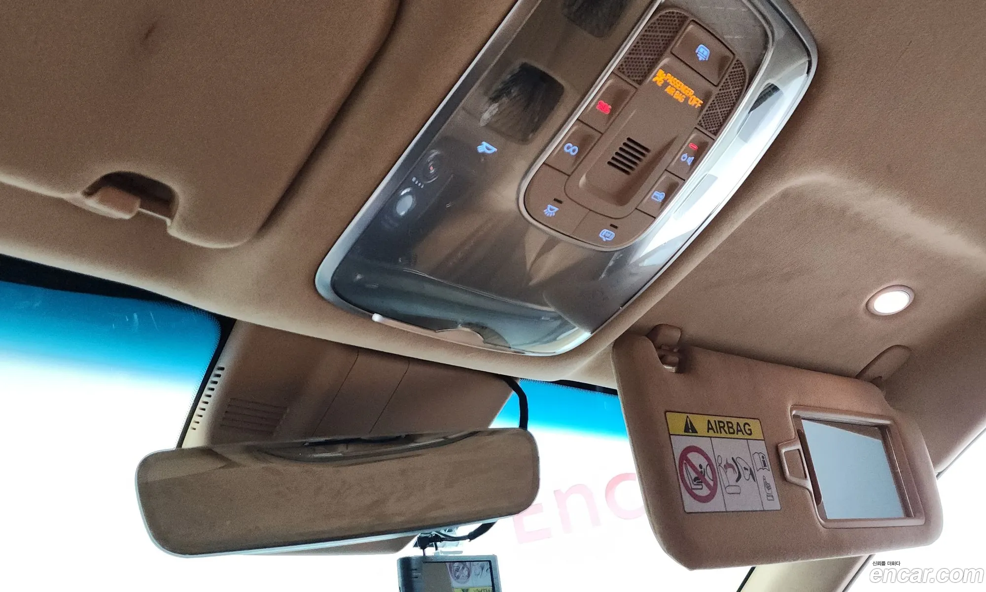 Genesis G80 2020 KMTGB41CBMU031825 — 3
