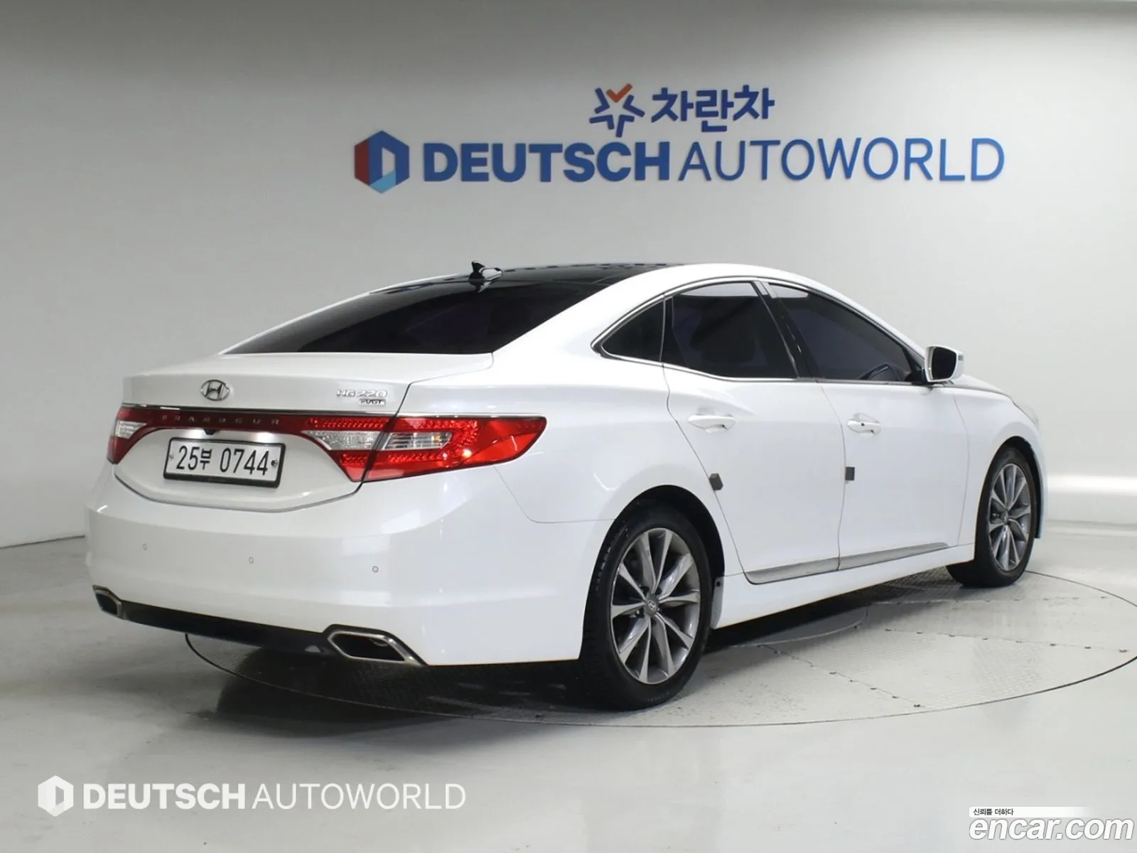 Hyundai Grandeur HG 2015 — 12