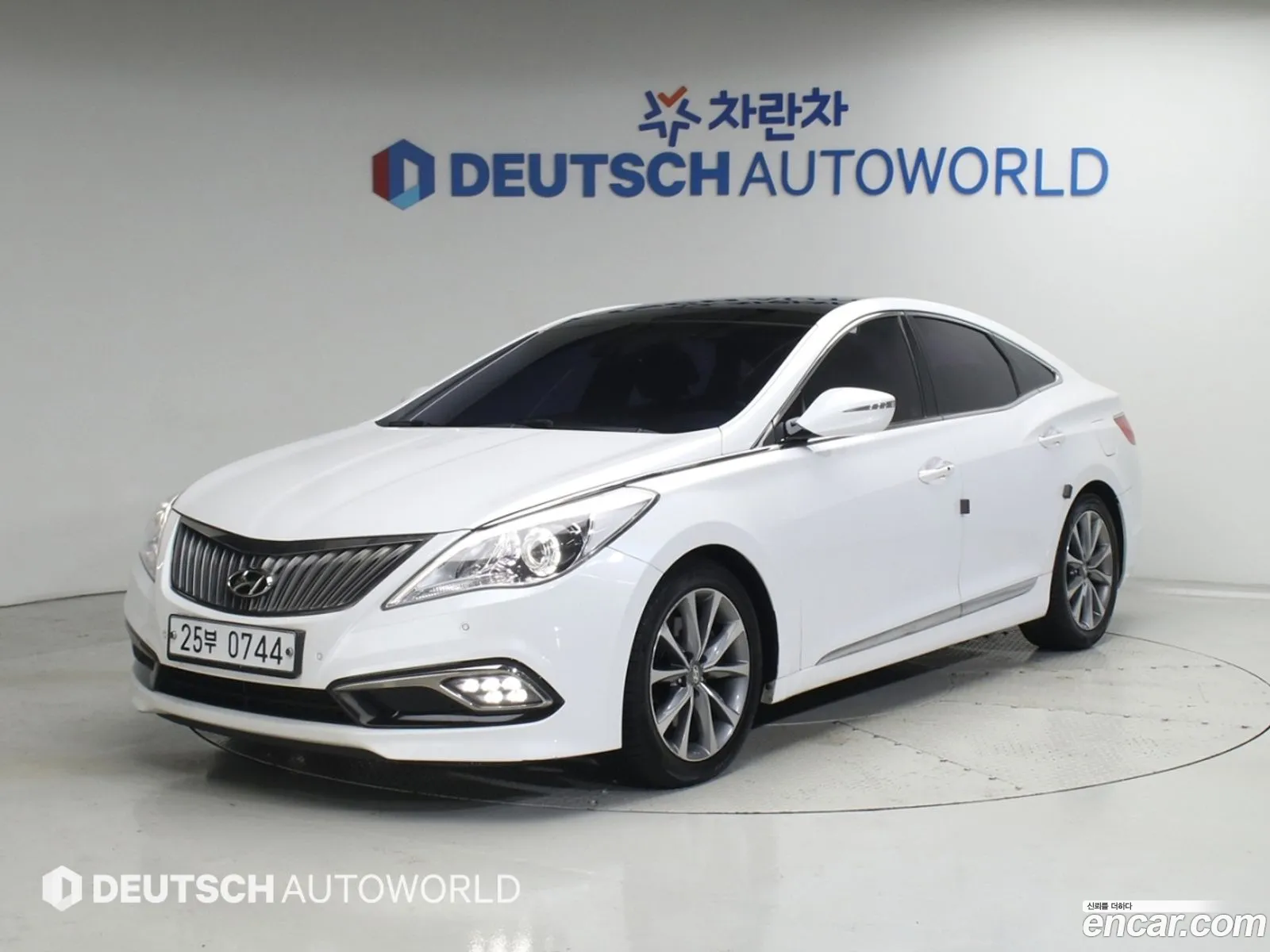 Hyundai Grandeur HG 2015 — 20