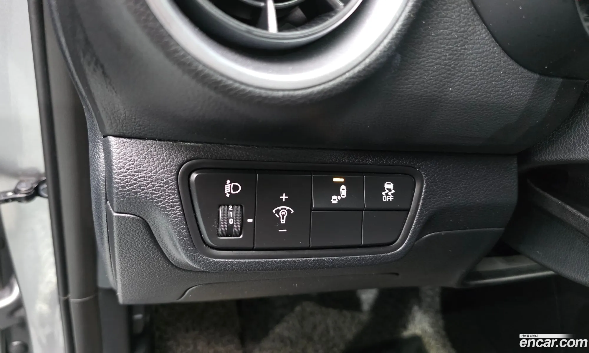 Kia K3 2023 KNAF241BEPA956428 — 6