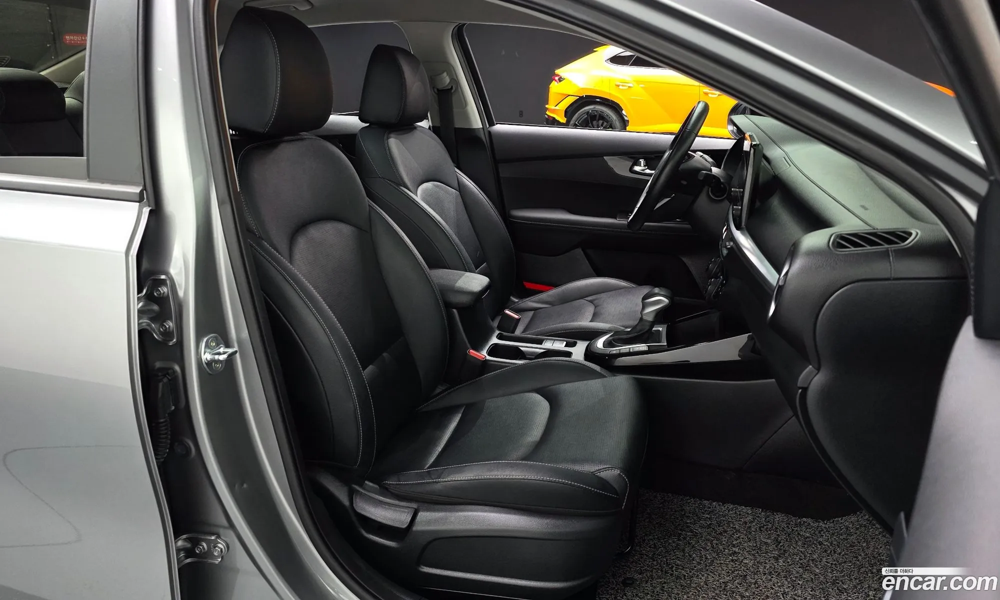 Kia K3 2023 KNAF241BEPA956428 — 7