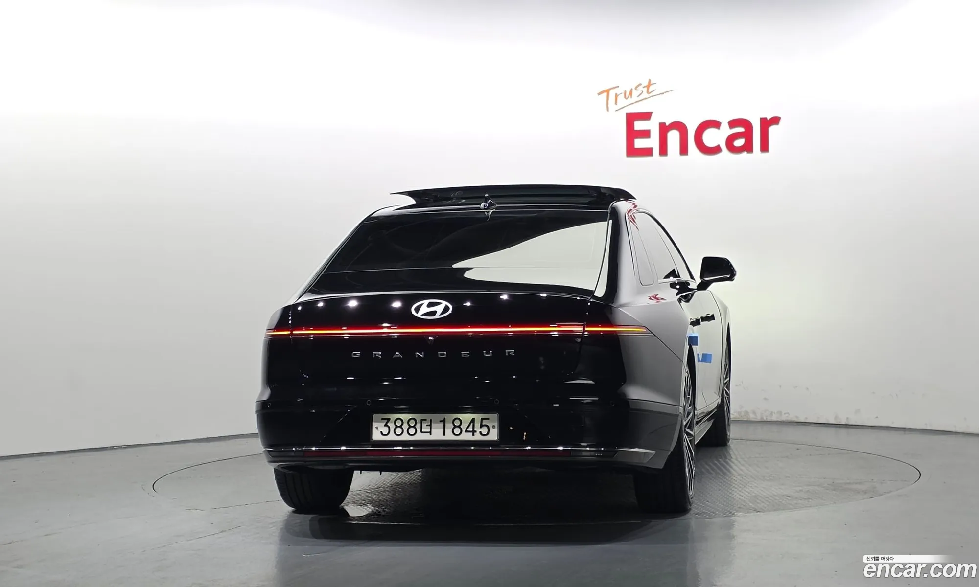 Hyundai Grandeur 2023 — 13