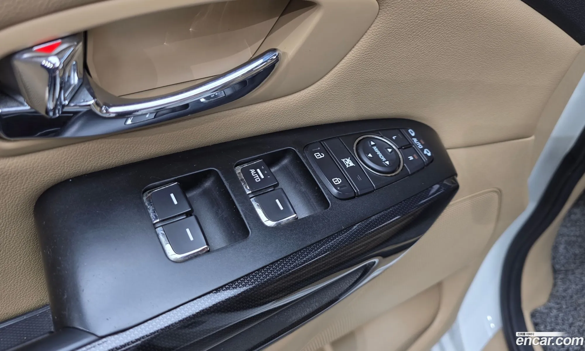 Kia Carnival 2016 — 24