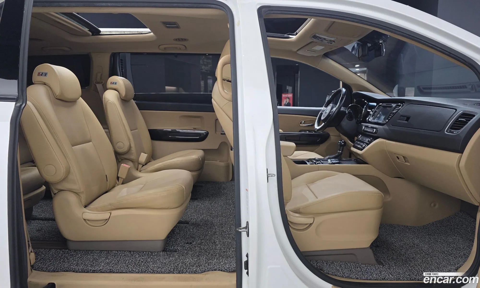 Kia Carnival 2016 — 15