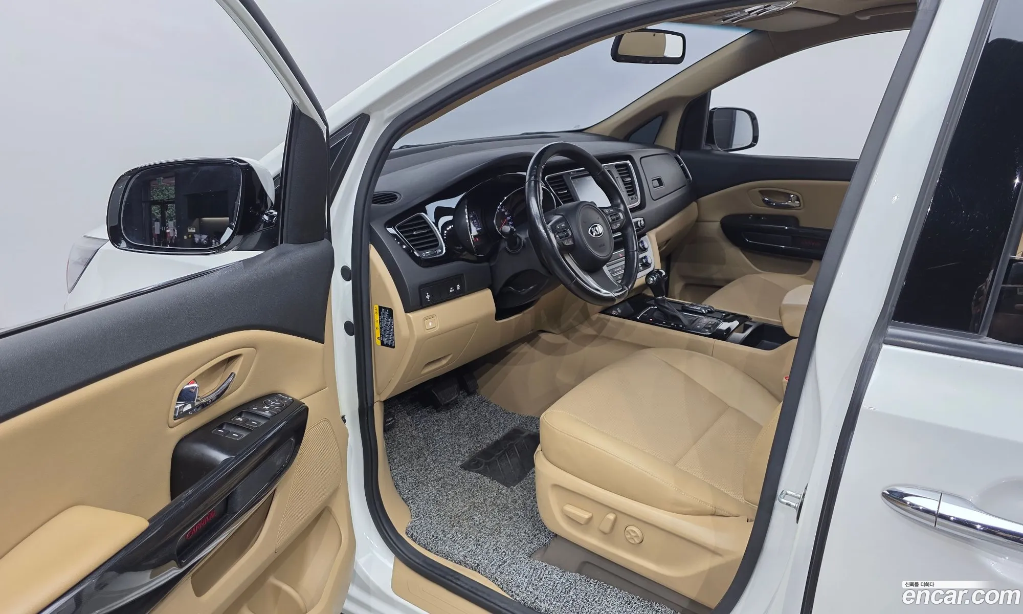 Kia Carnival 2016 — 19