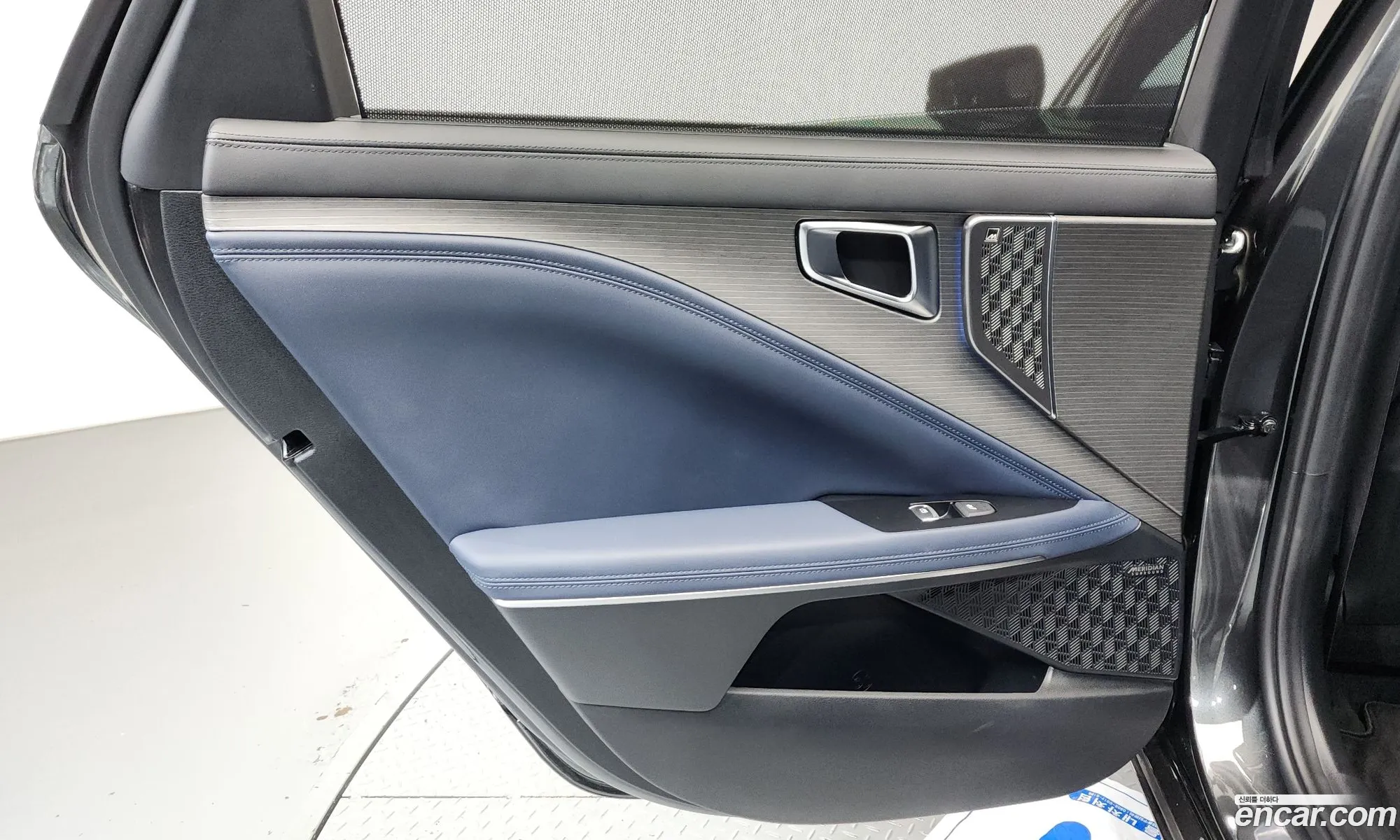 Kia K8 Hybrid 2024 — 9