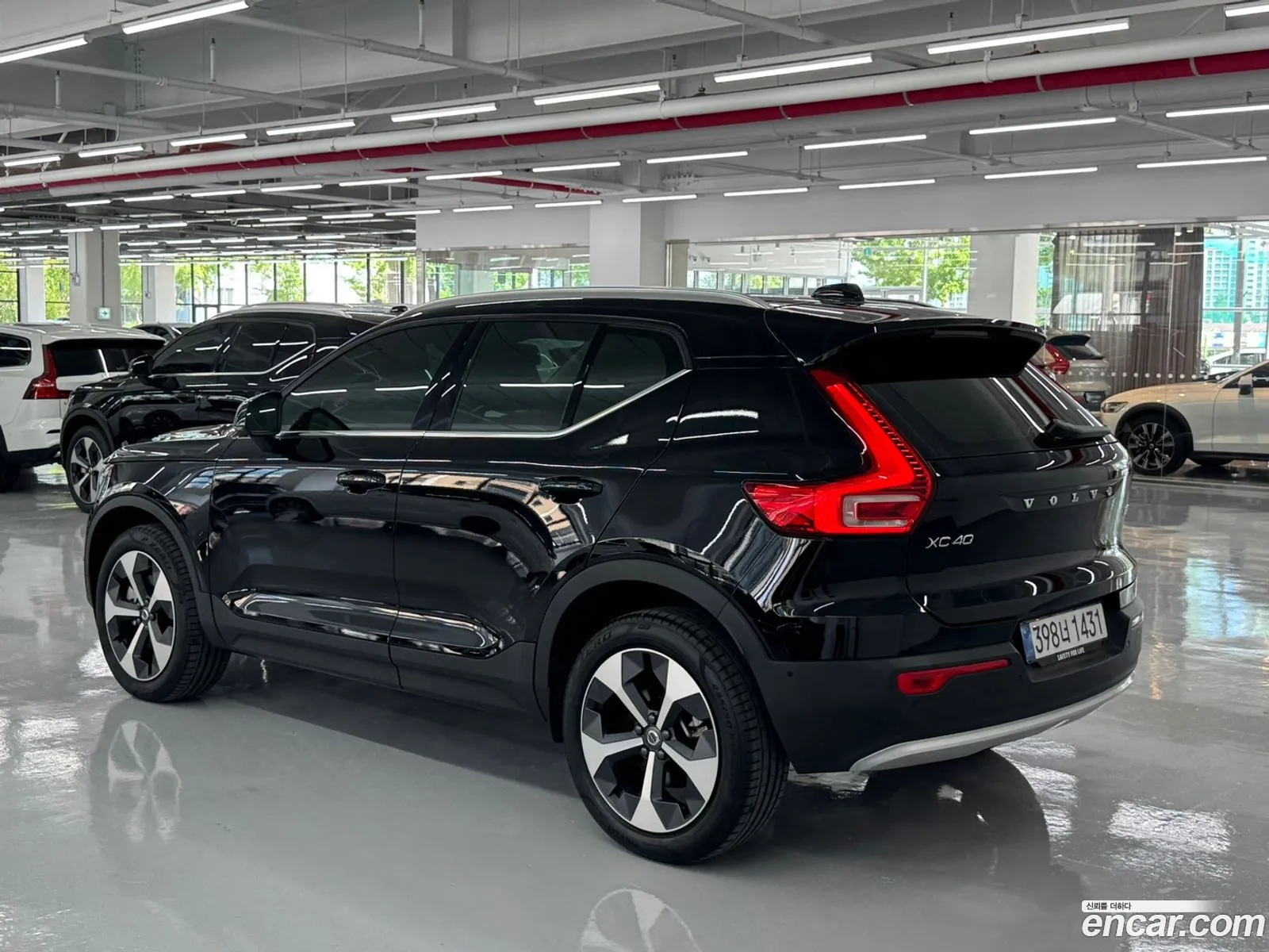 Volvo XC40 2025 — 14