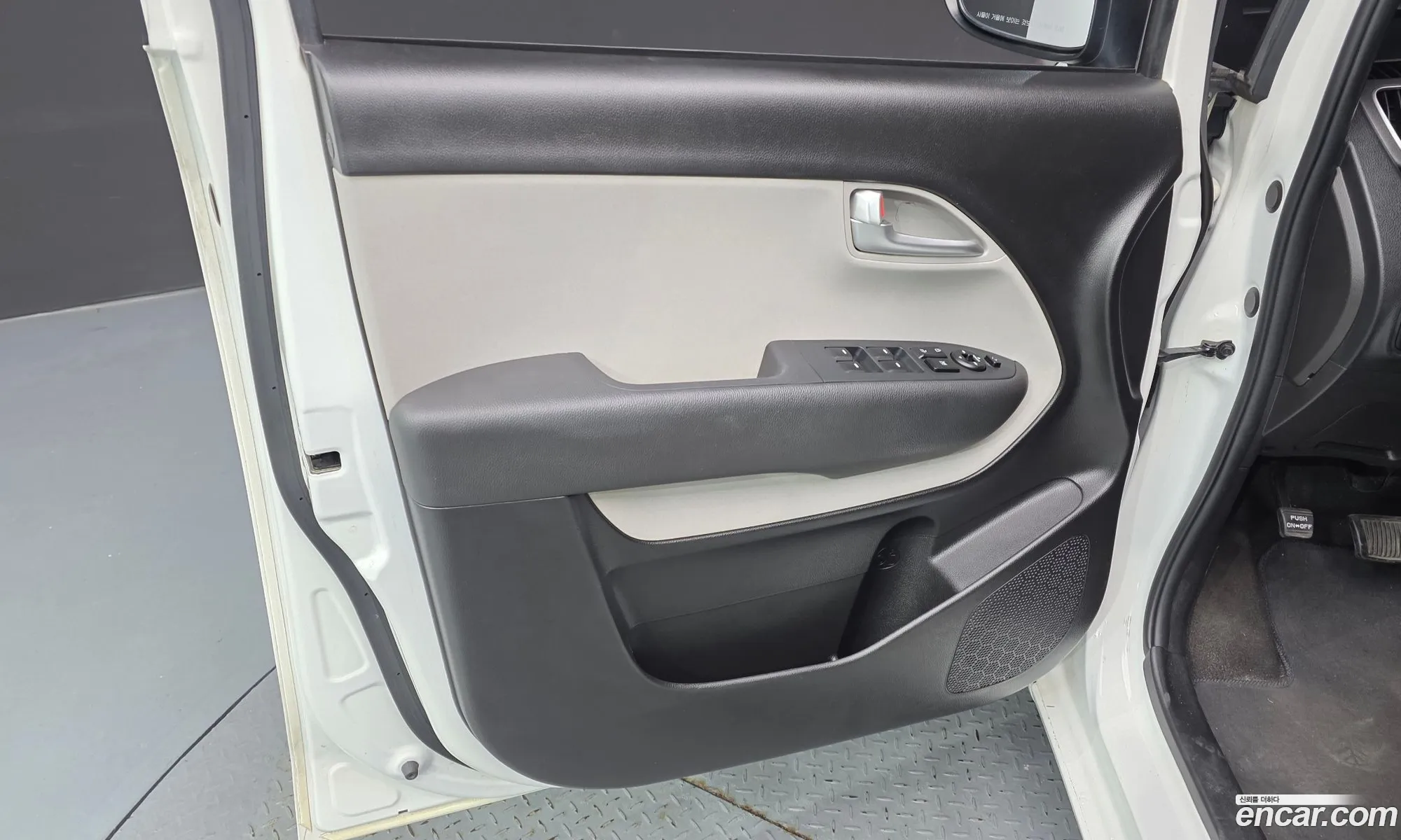 Kia Ray 2022 KNACF911BNT298763 — 11