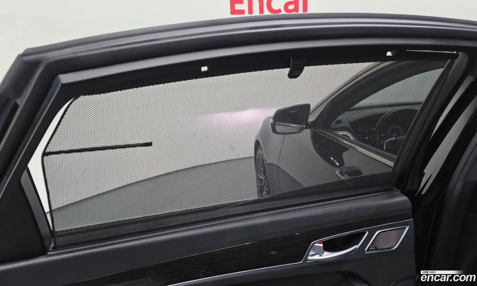 Genesis G80 2017 KMHGM41DDJU265319 — 25