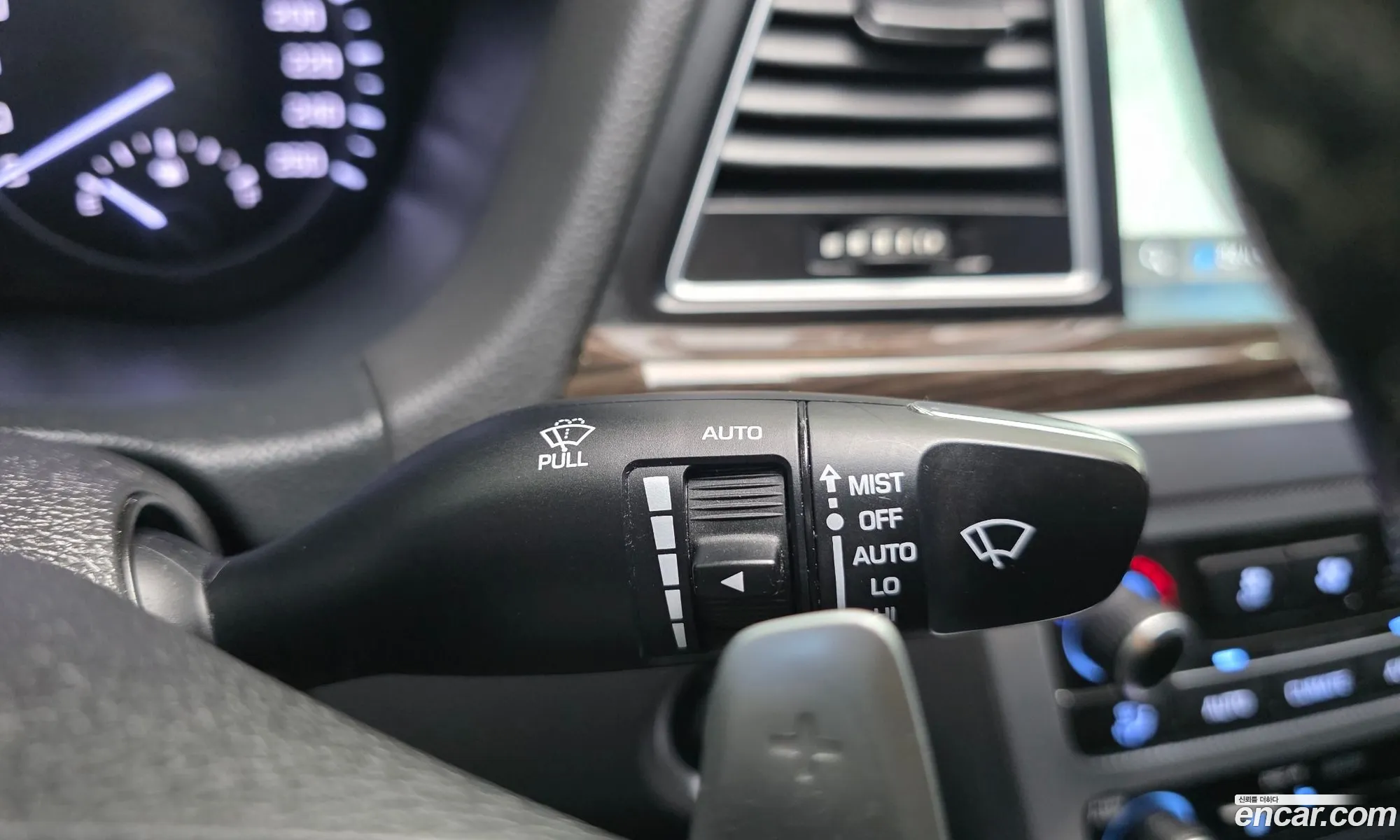 Genesis G80 2017 KMHGM41DDJU265319 — 33
