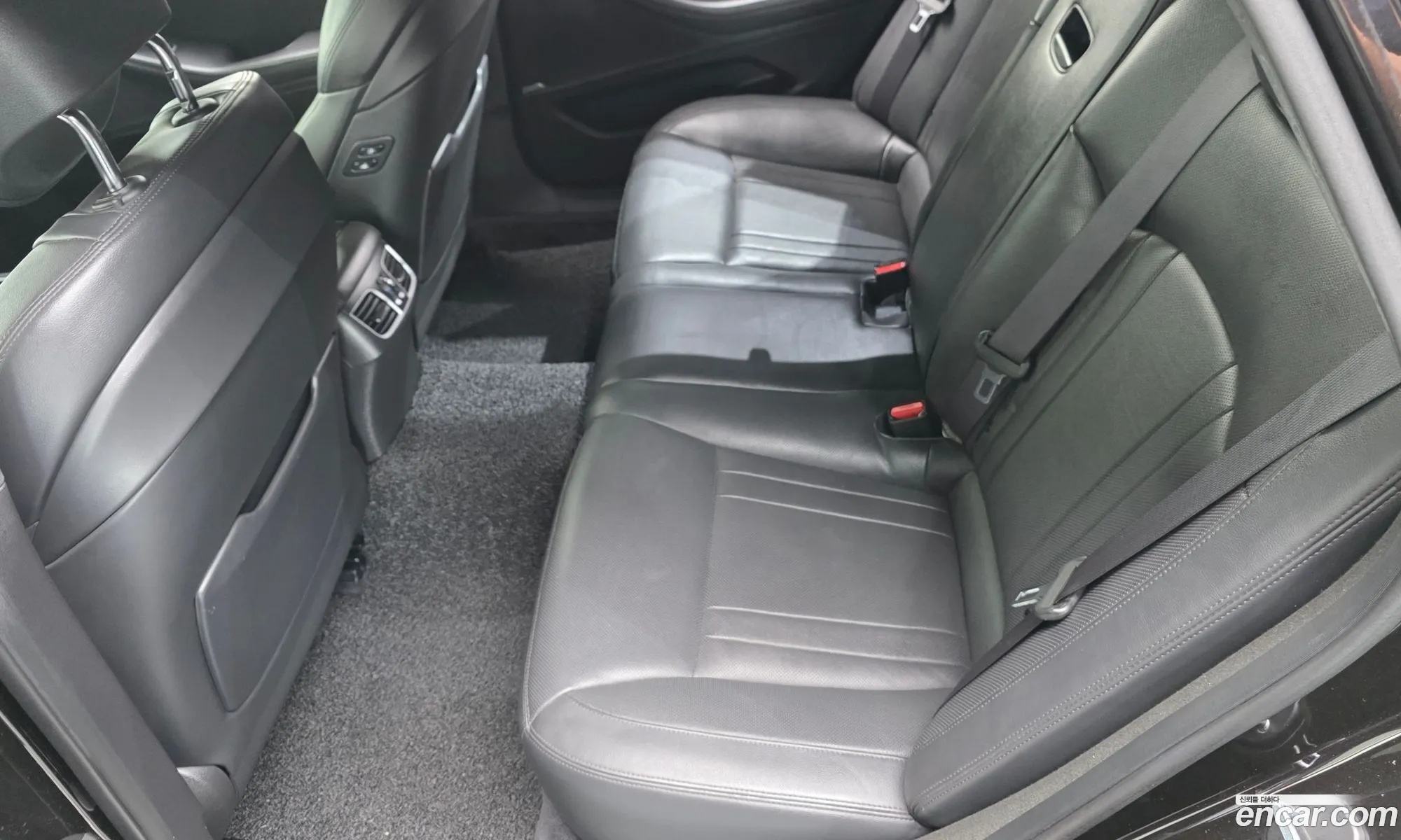 Genesis G80 2017 KMHGM41DDJU265319 — 6