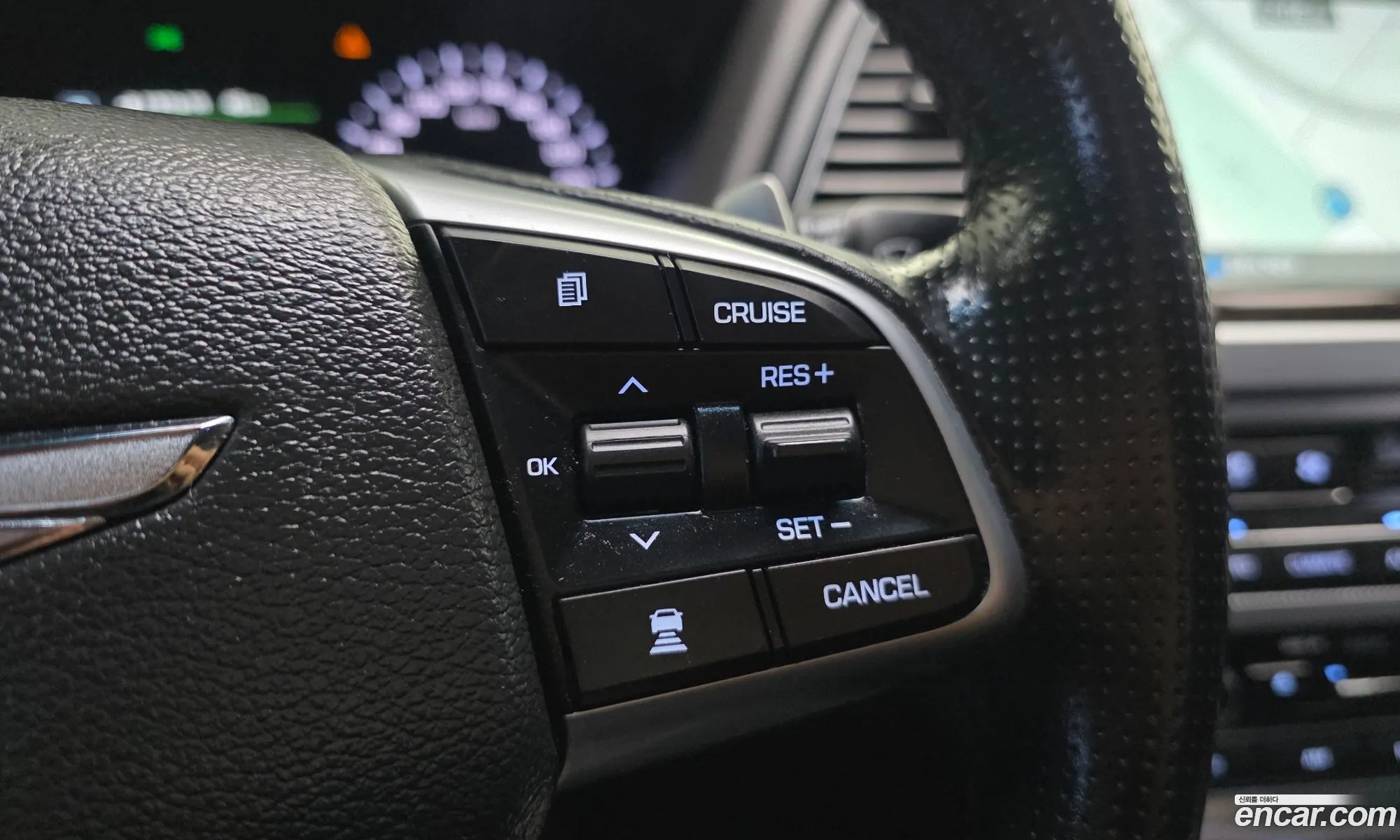 Genesis G80 2017 KMHGM41DDJU265319 — 24