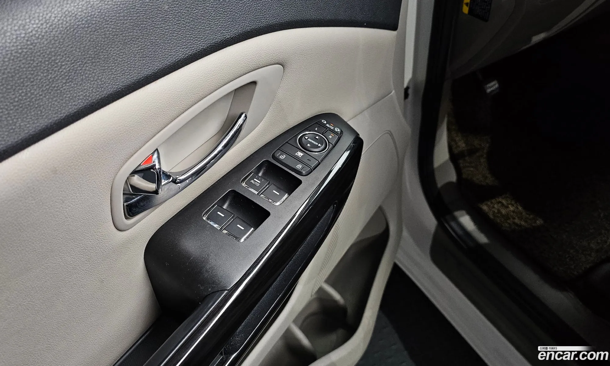Kia Carnival 2018 KNHMF37ABKS499340 — 13