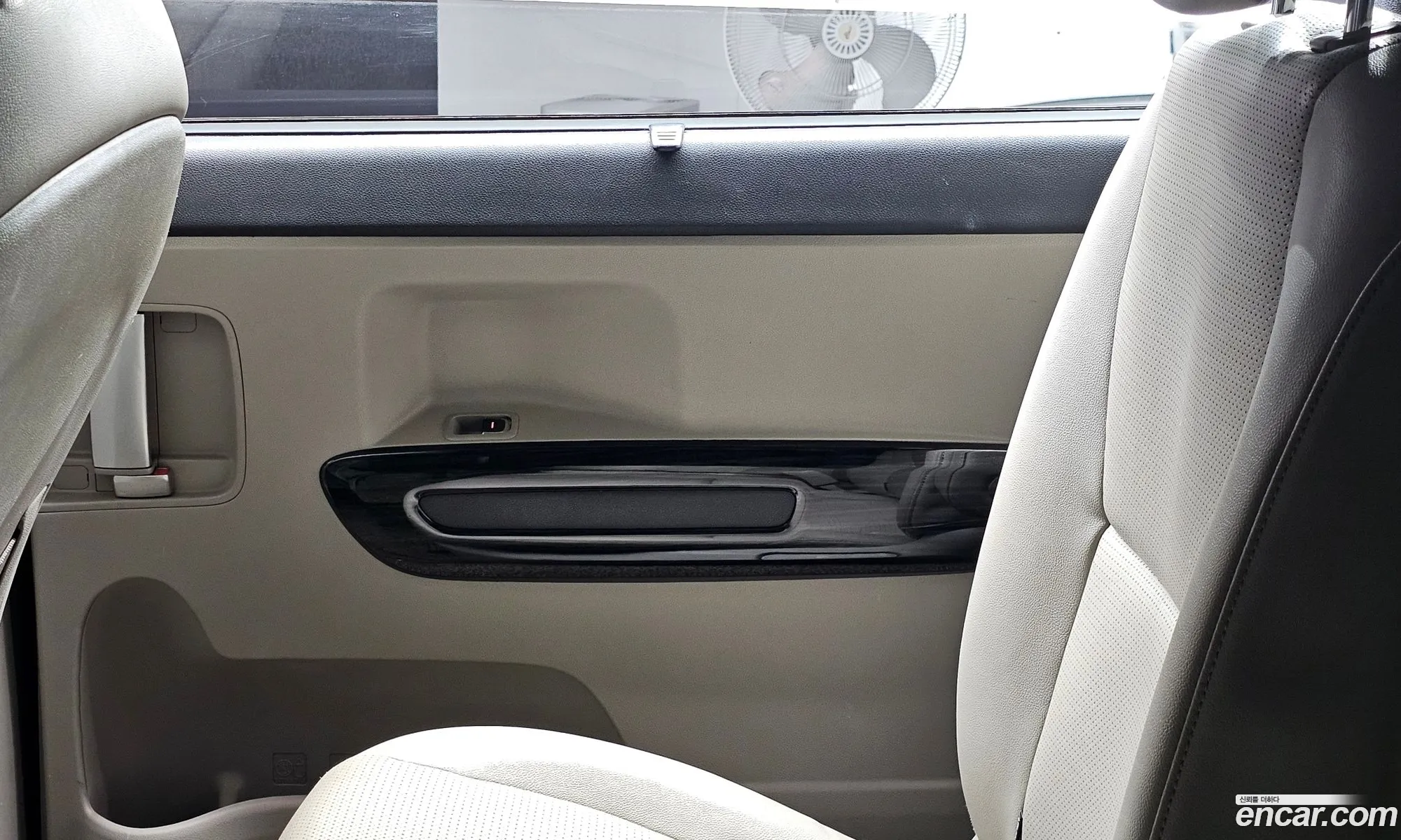 Kia Carnival 2018 KNHMF37ABKS499340 — 22