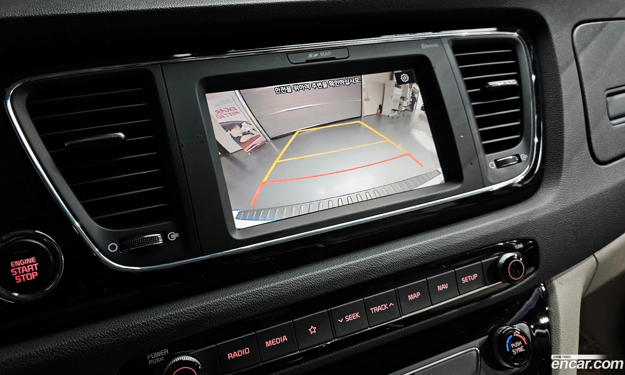 Kia Carnival 2018 KNHMF37ABKS499340 — 23